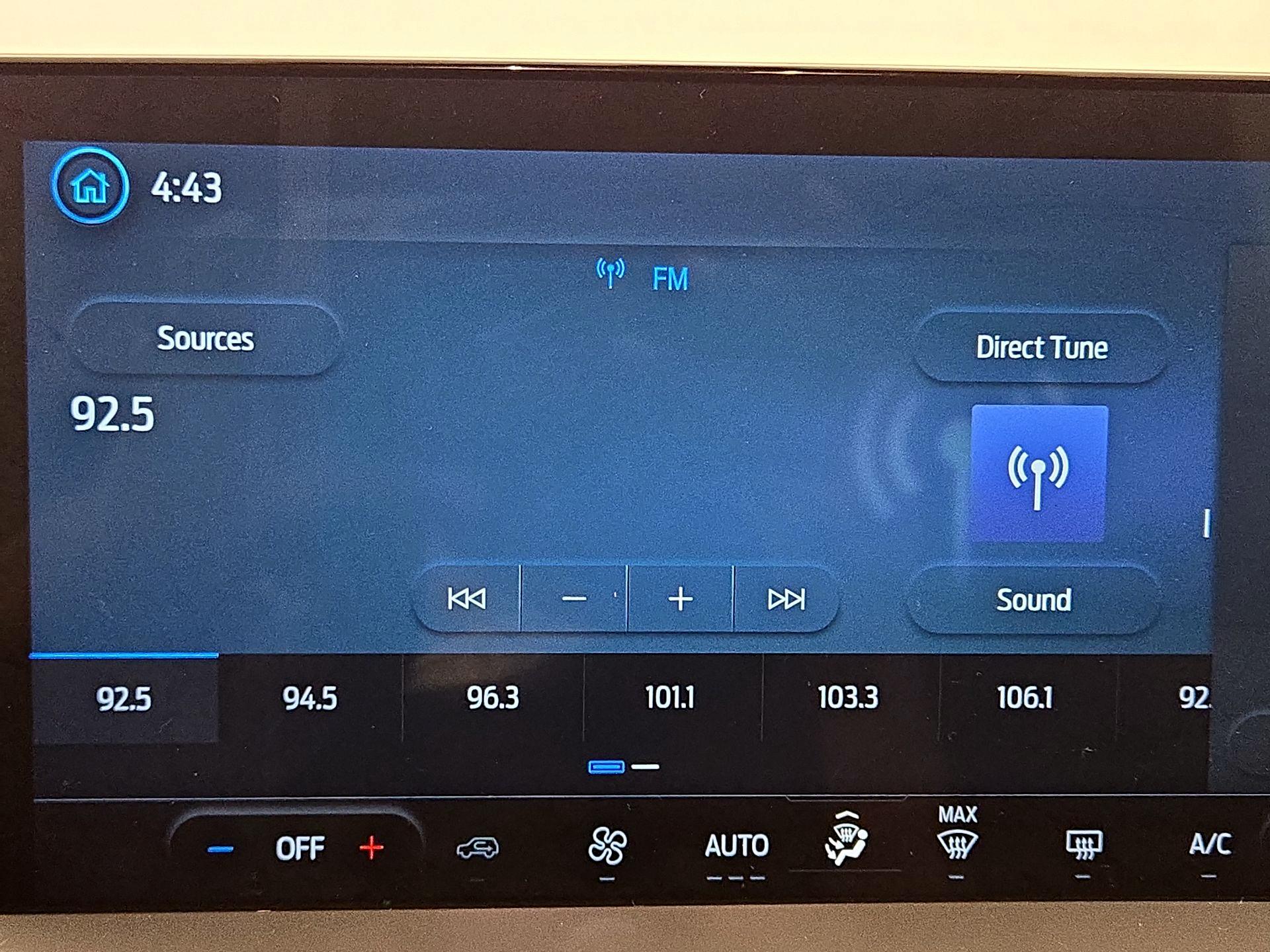 Thumbnail: 2023 Ford Escape - 16