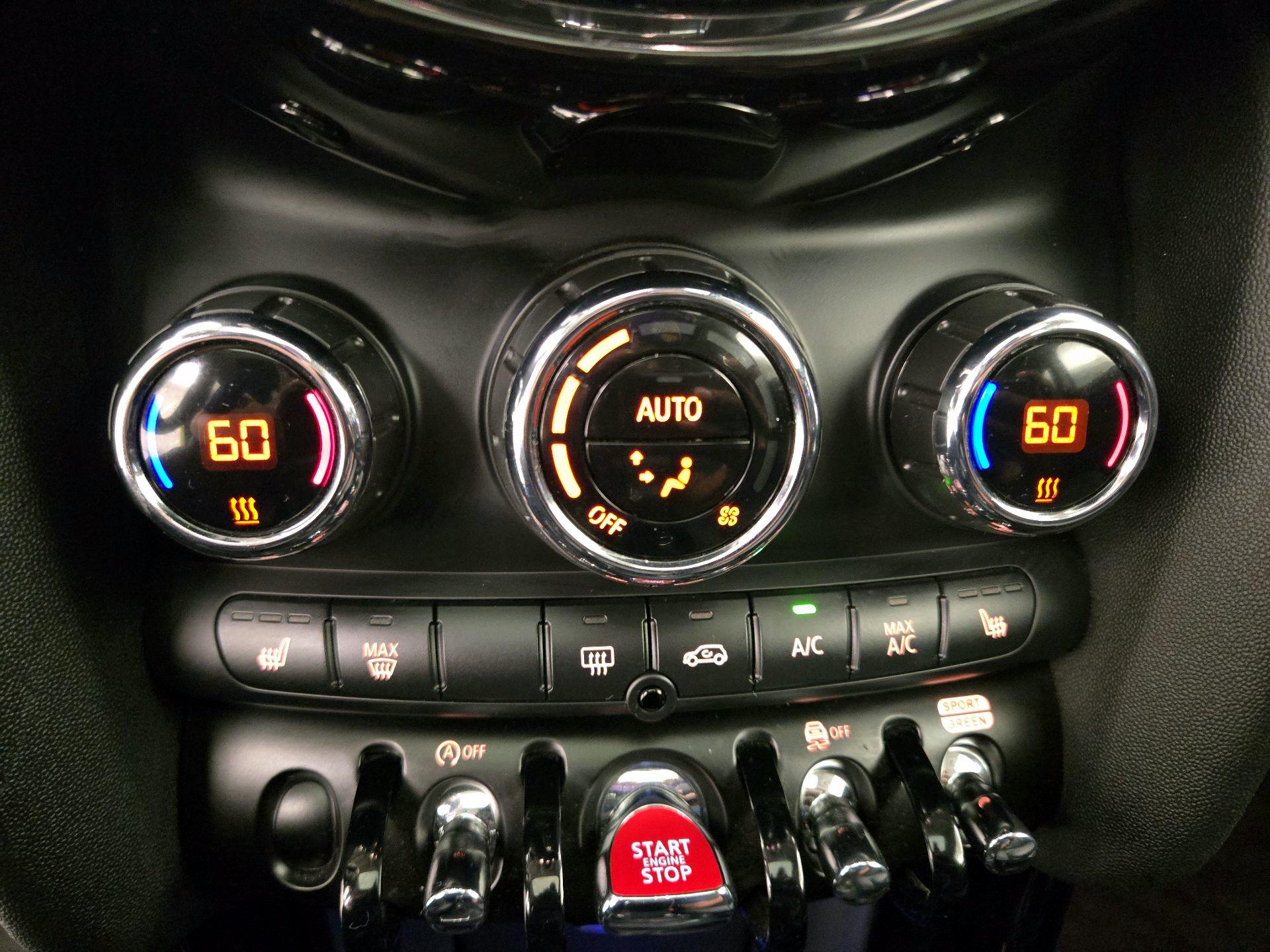 Thumbnail: 2023 MINI Cooper Hardtop - 17