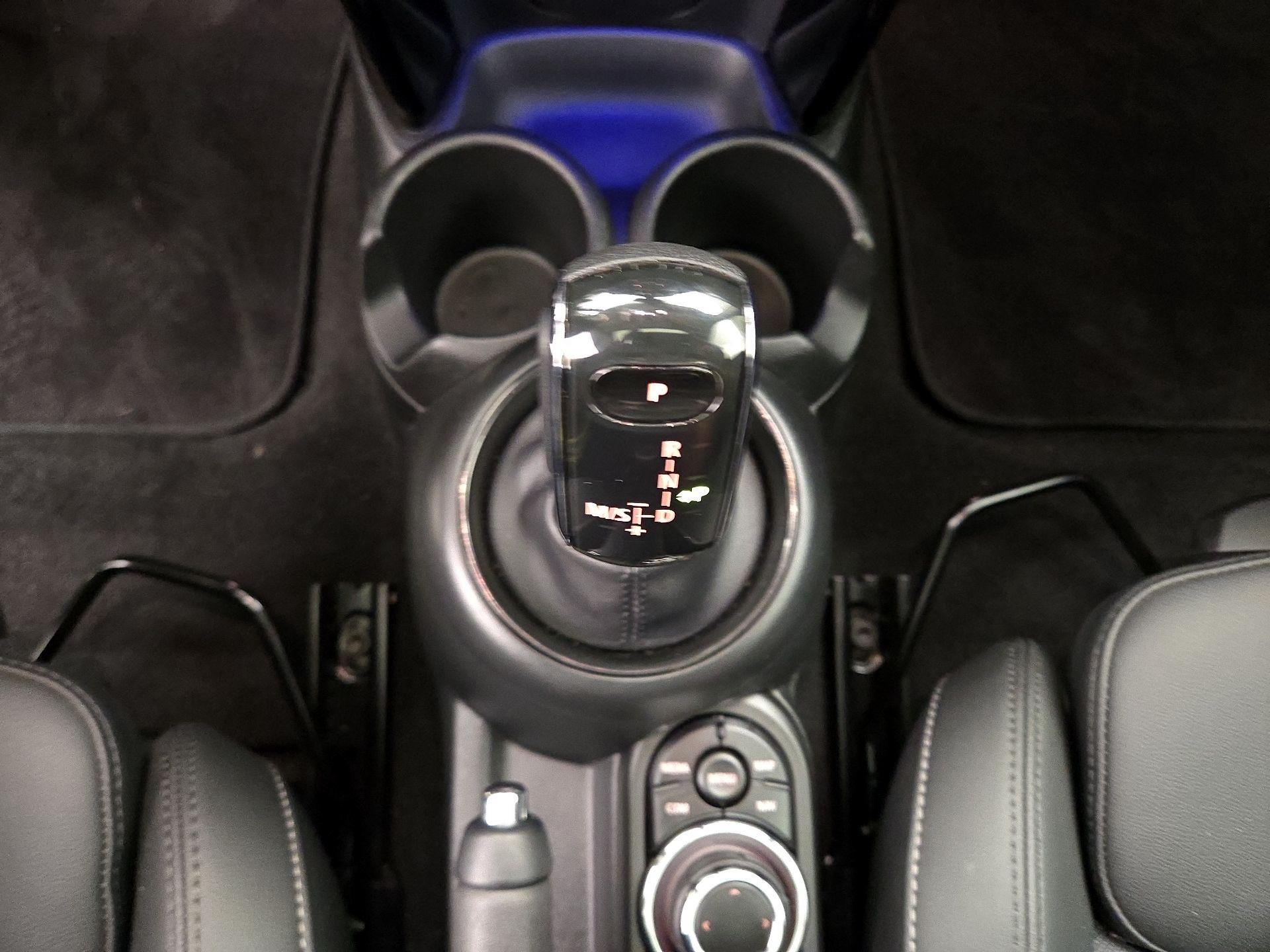 Thumbnail: 2023 MINI Cooper Hardtop - 18