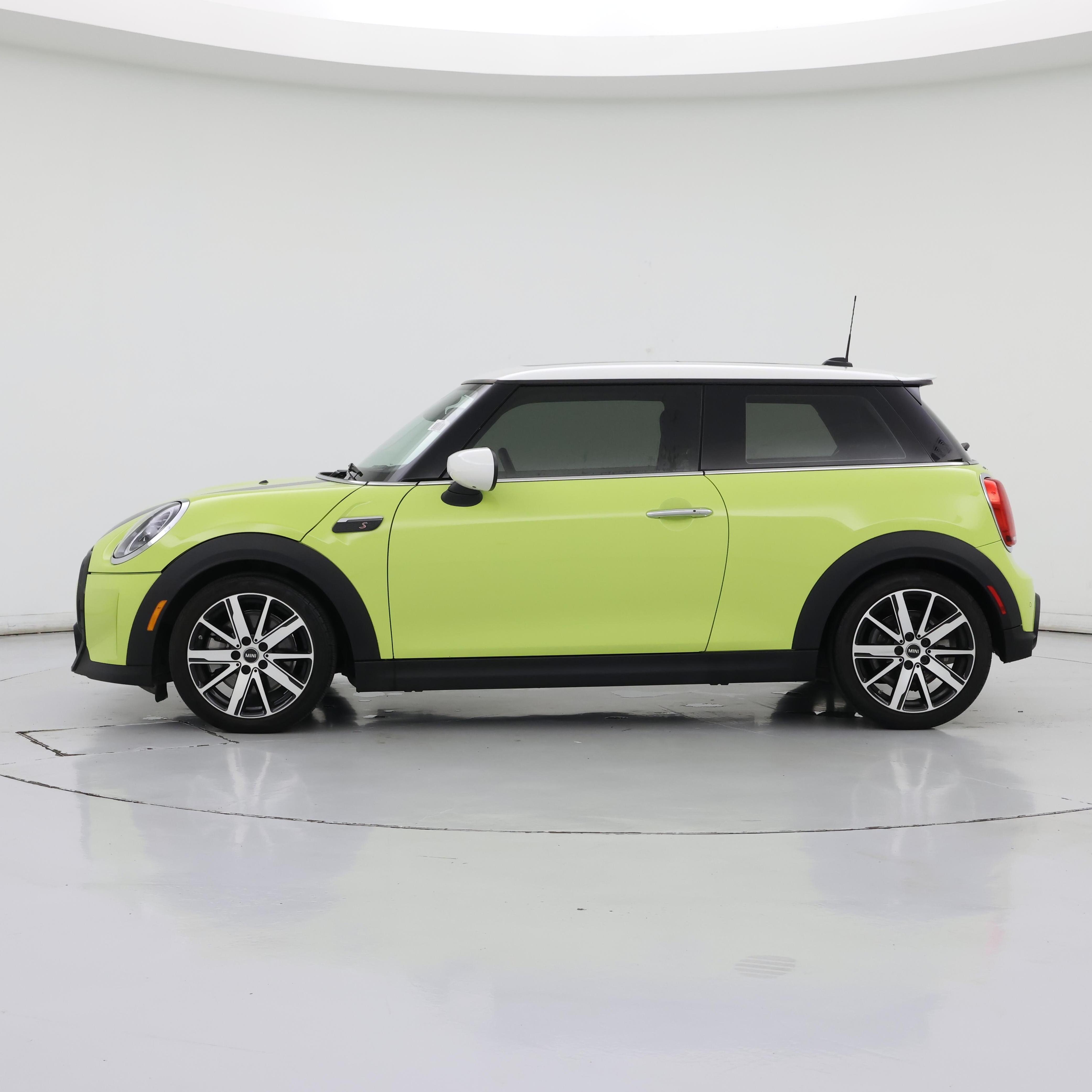 Thumbnail: 2023 MINI Cooper Hardtop - 3