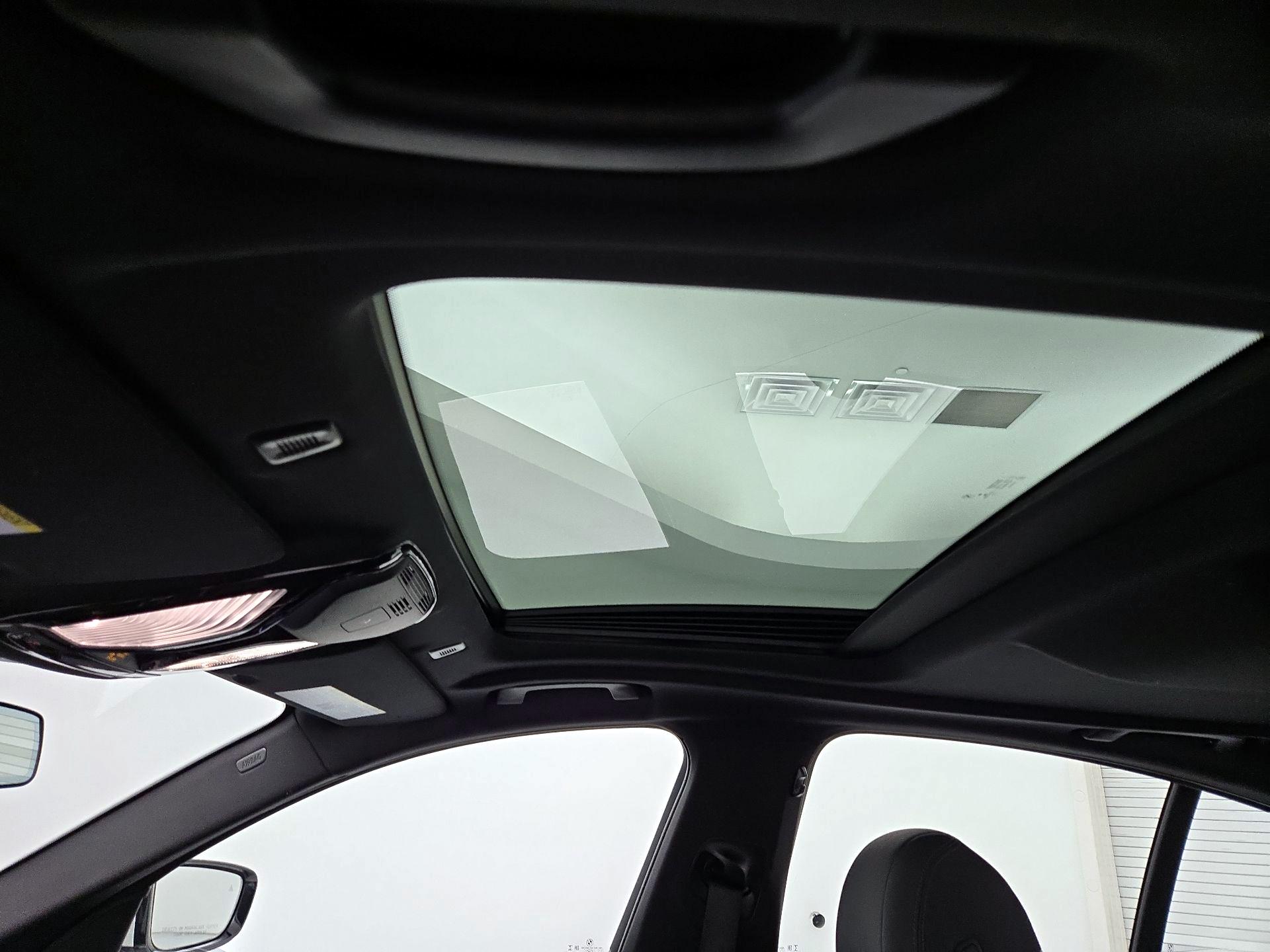 Thumbnail: 2022 BMW 5 Series - 20