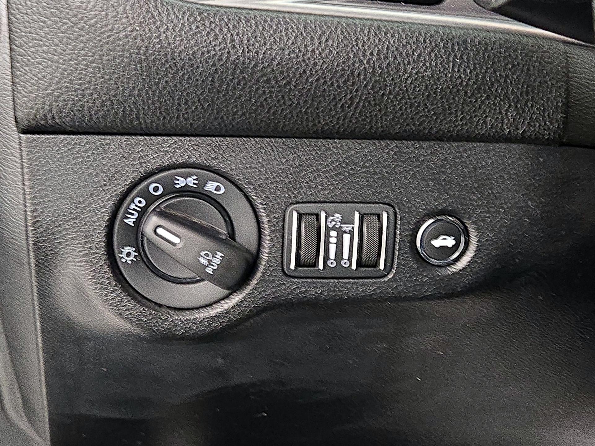 Thumbnail: 2022 Dodge Challenger - 13