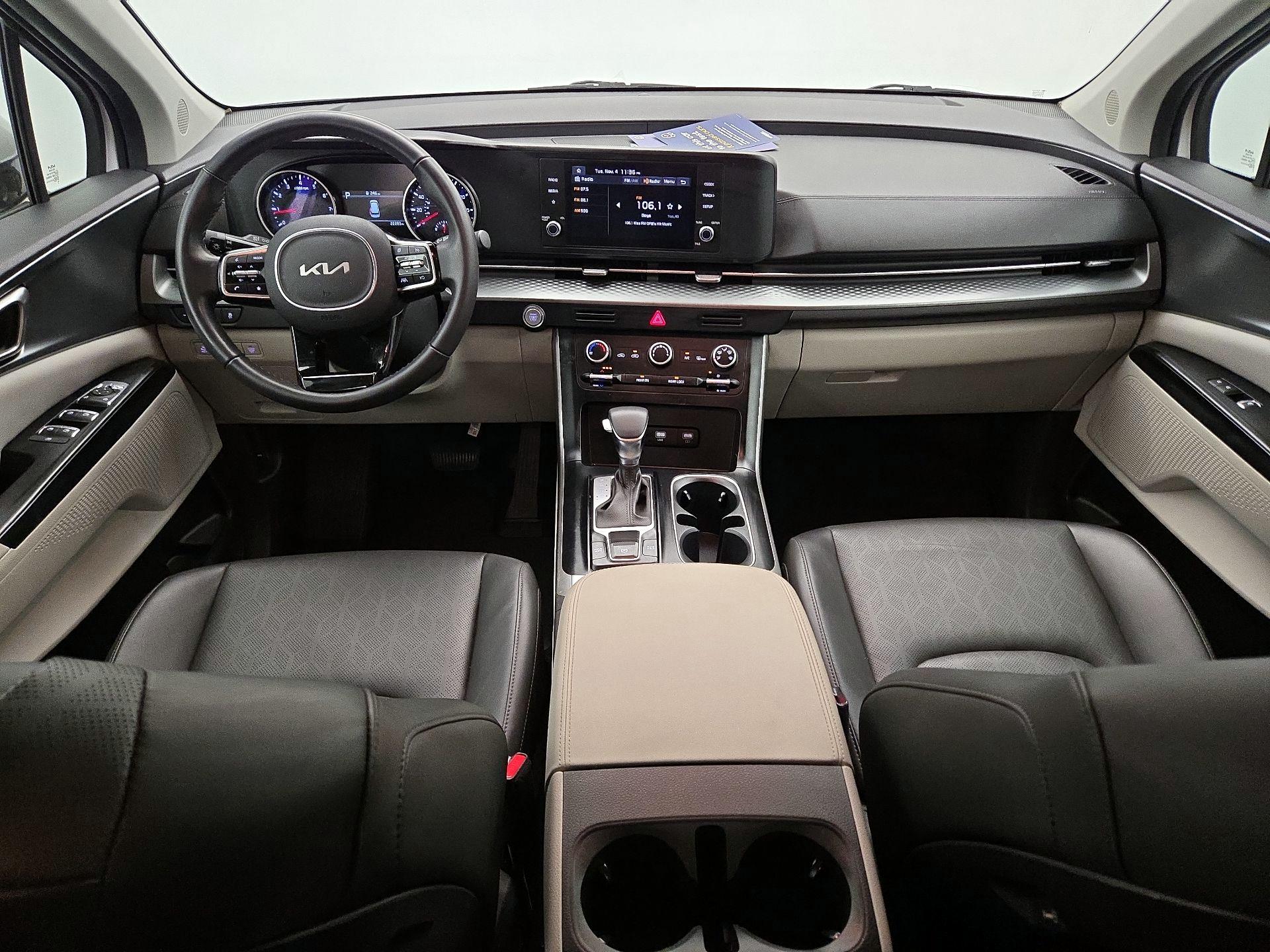 Thumbnail: 2023 Kia Carnival - 9