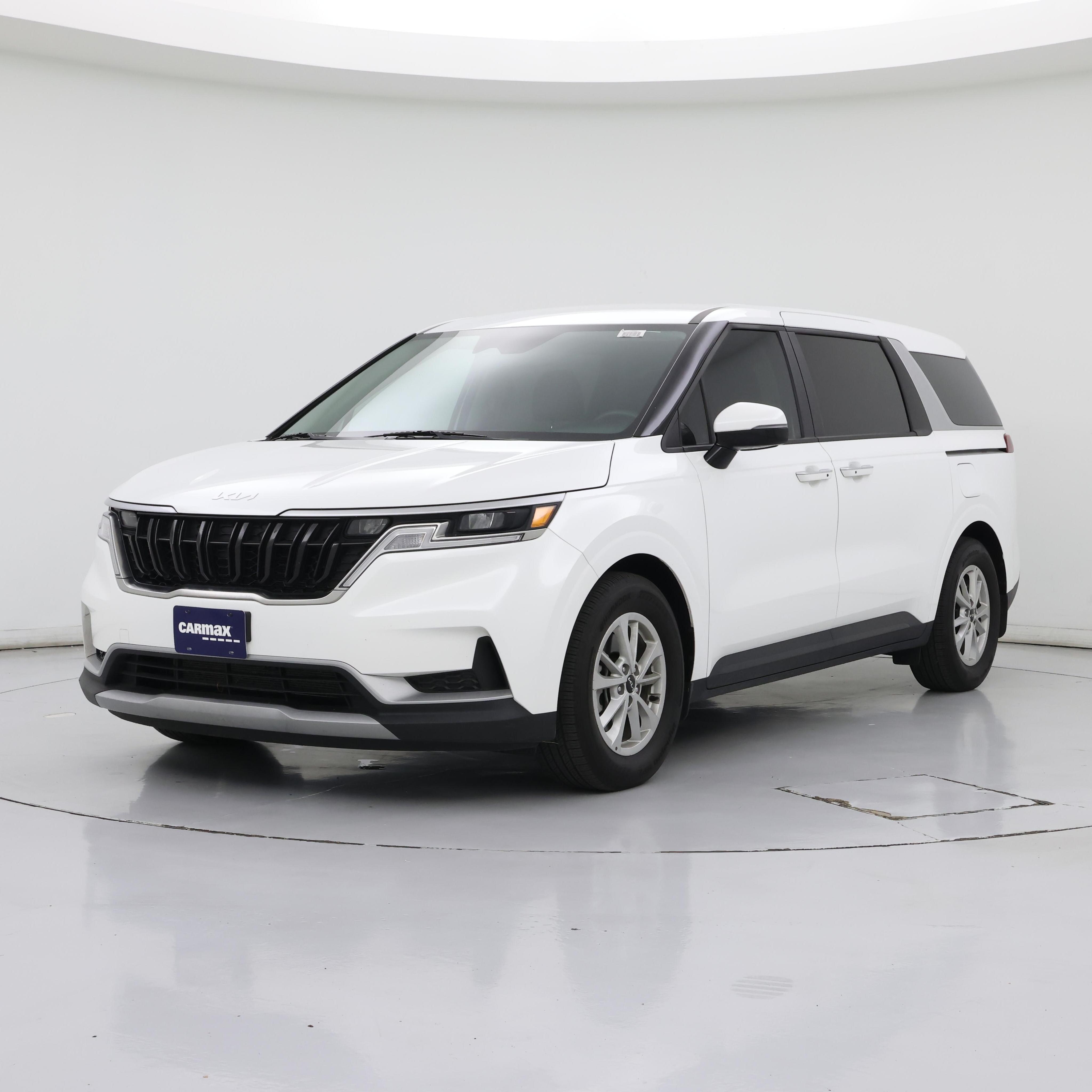 Thumbnail: 2023 Kia Carnival - 4