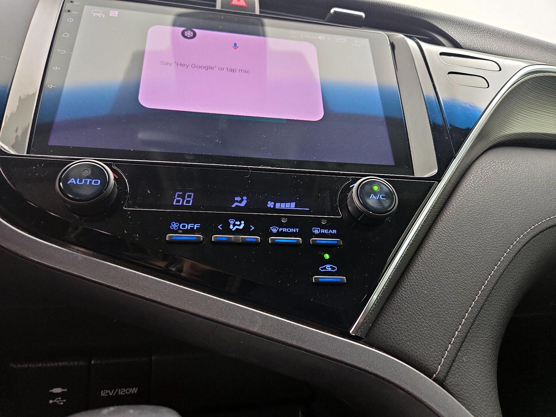 Thumbnail: 2018 Toyota Camry - 17