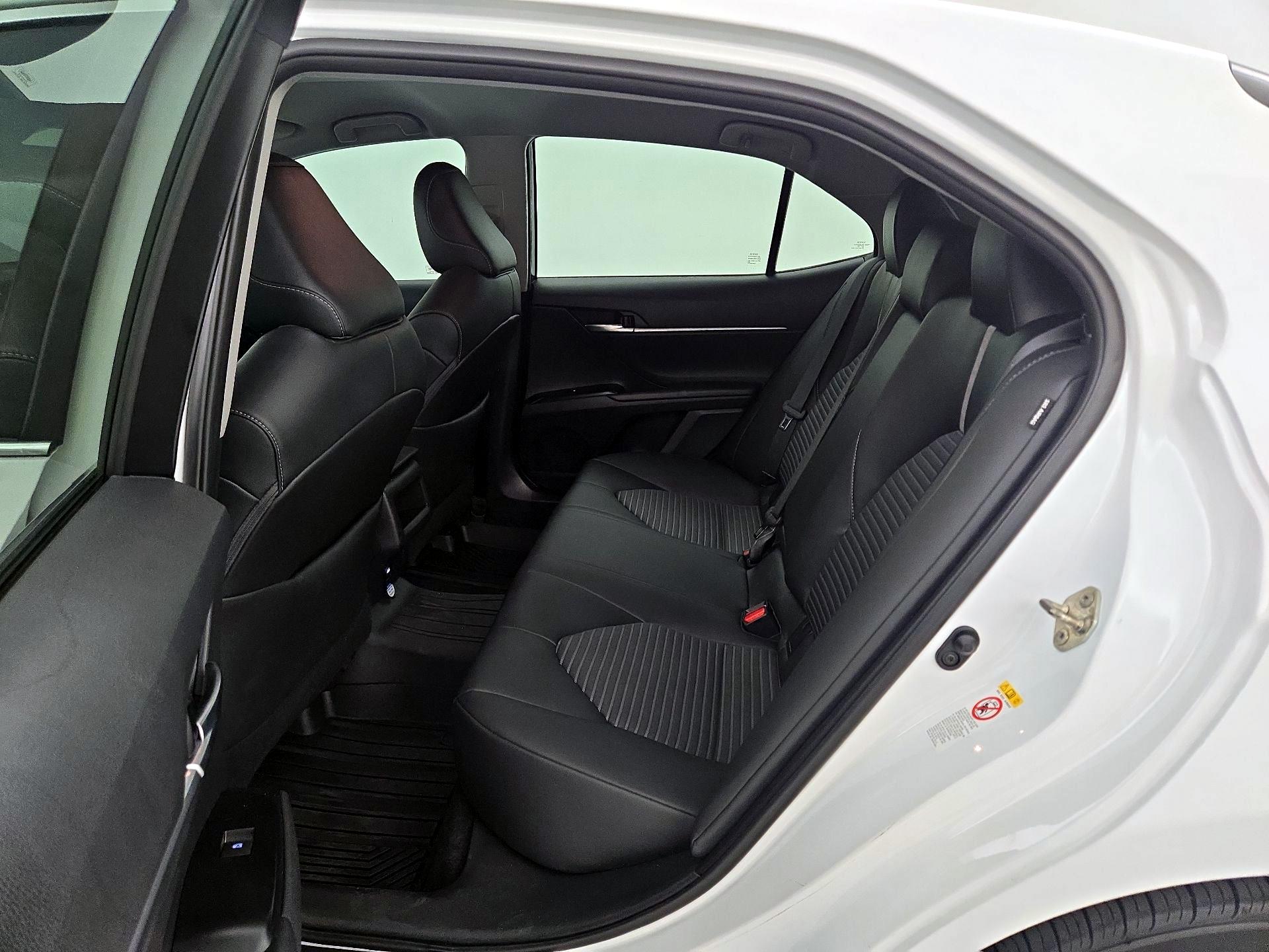 Thumbnail: 2018 Toyota Camry - 20