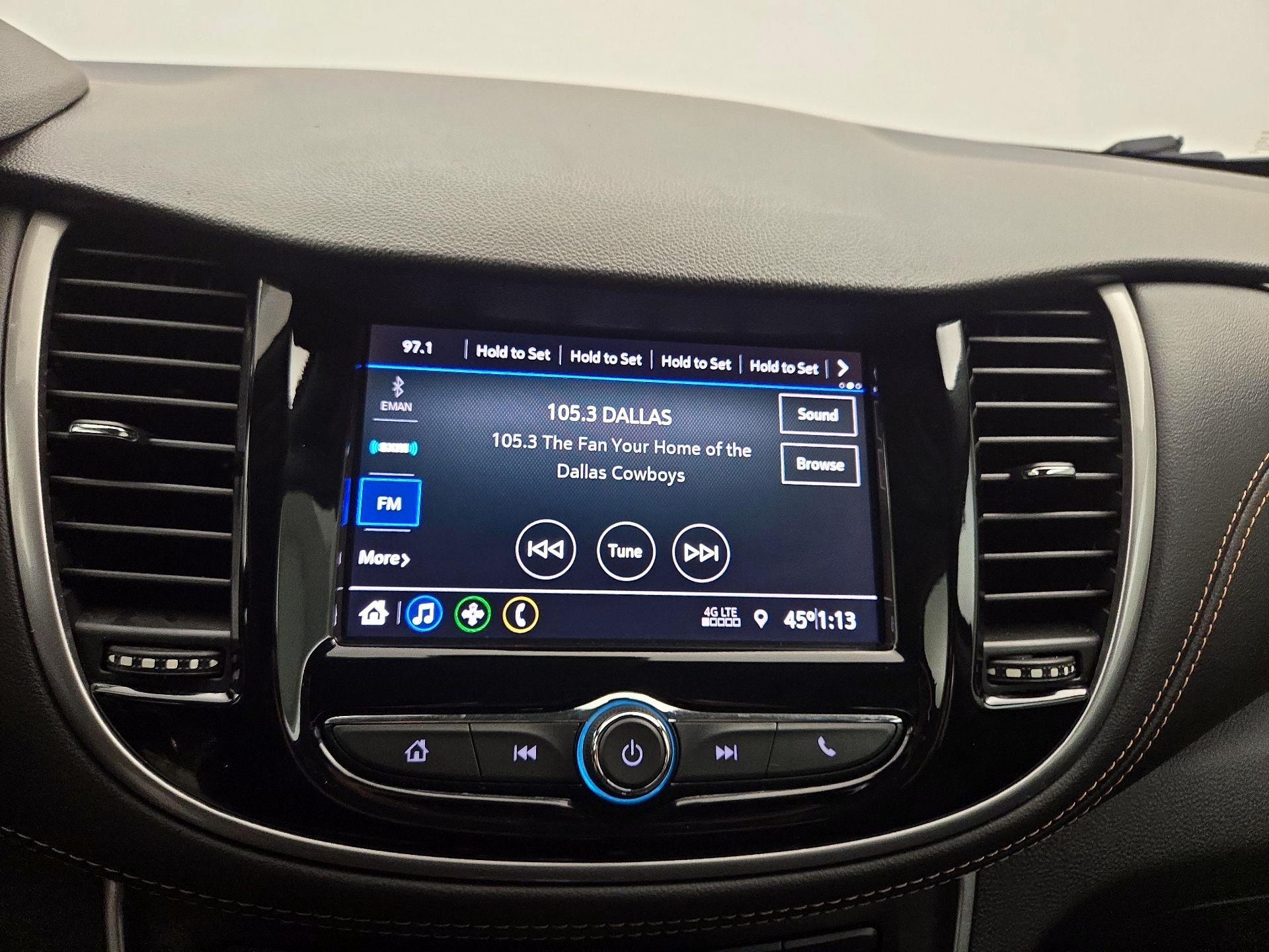 Thumbnail: 2022 Chevrolet Trax - 15