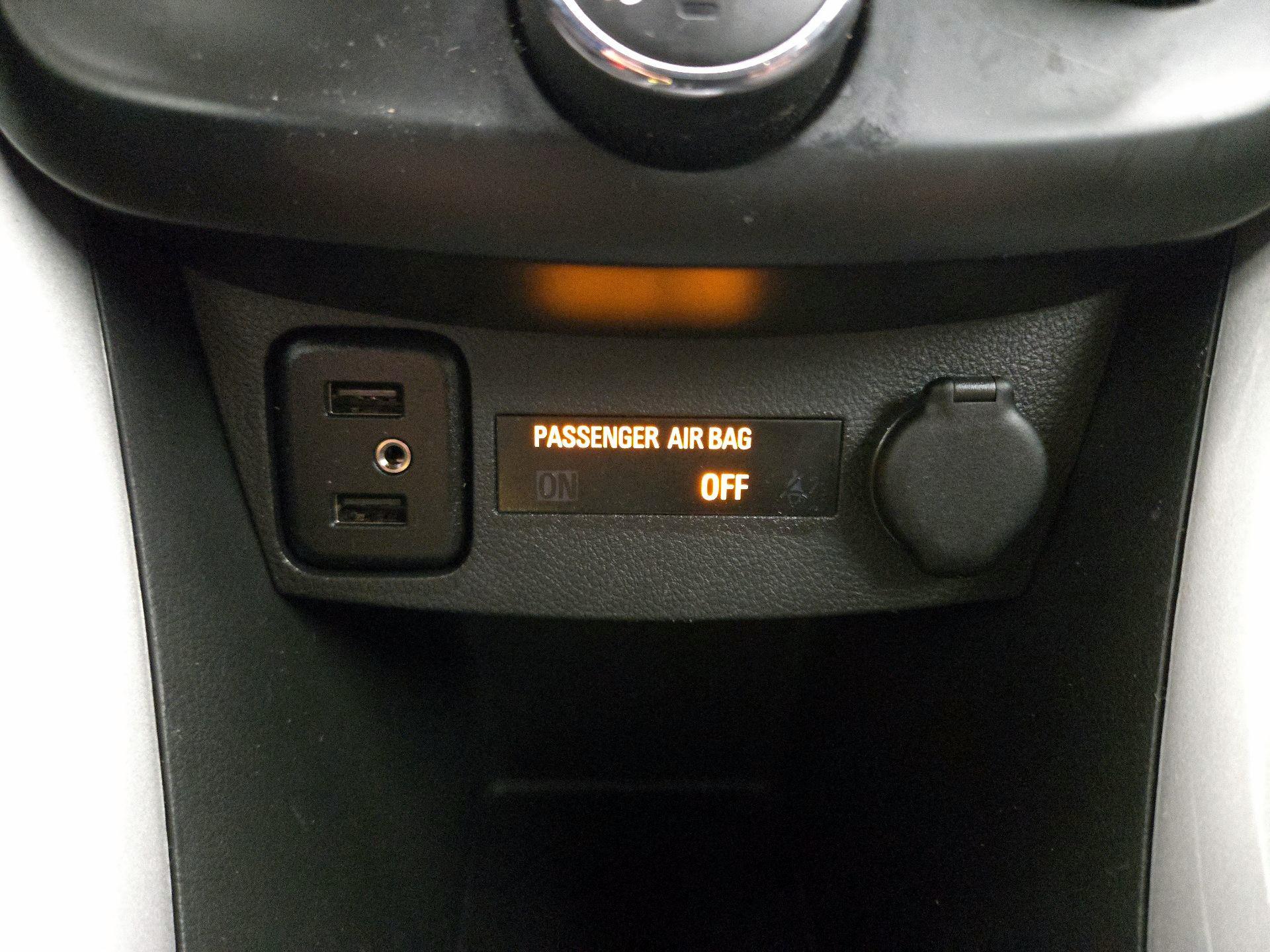 Thumbnail: 2022 Chevrolet Trax - 18