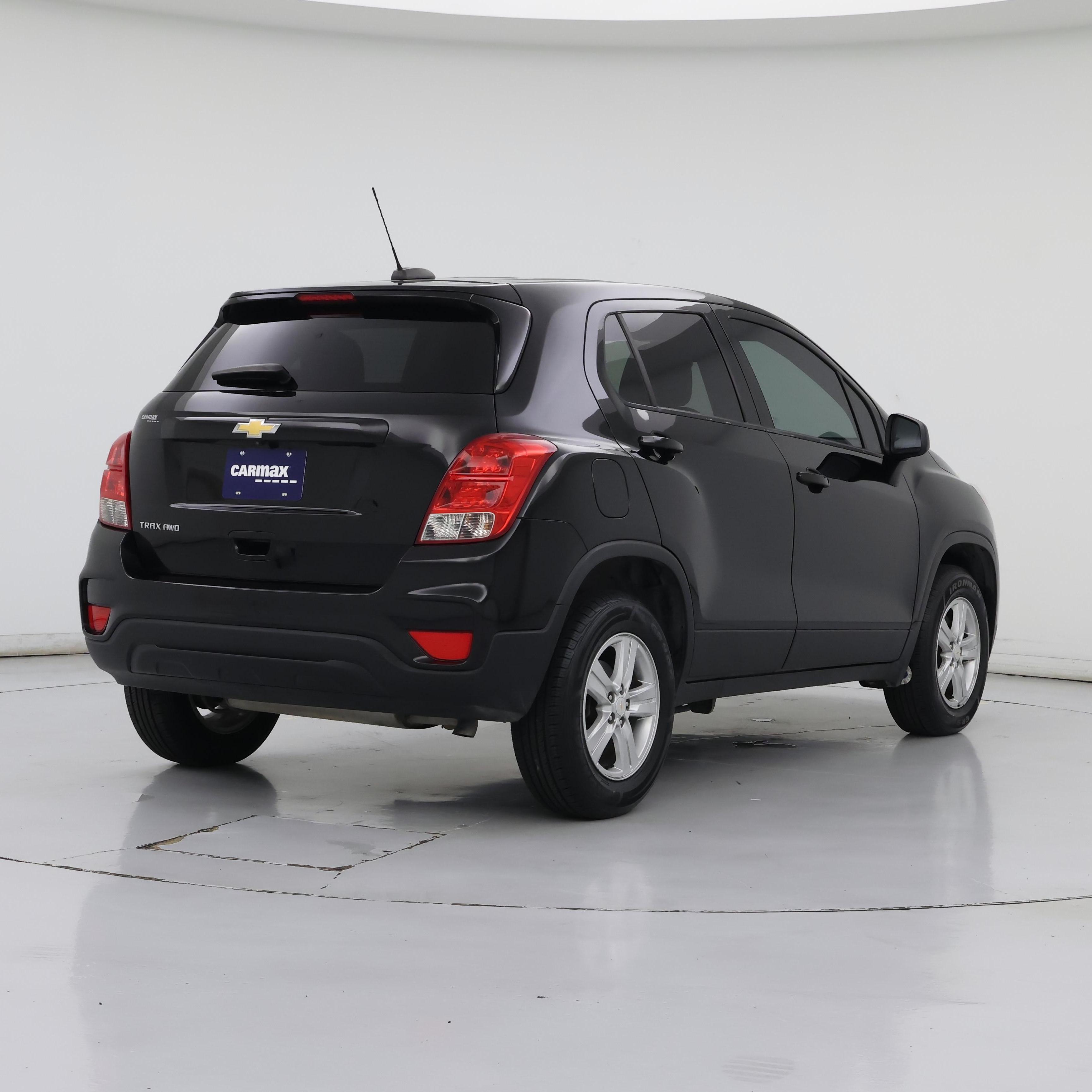 Thumbnail: 2022 Chevrolet Trax - 8