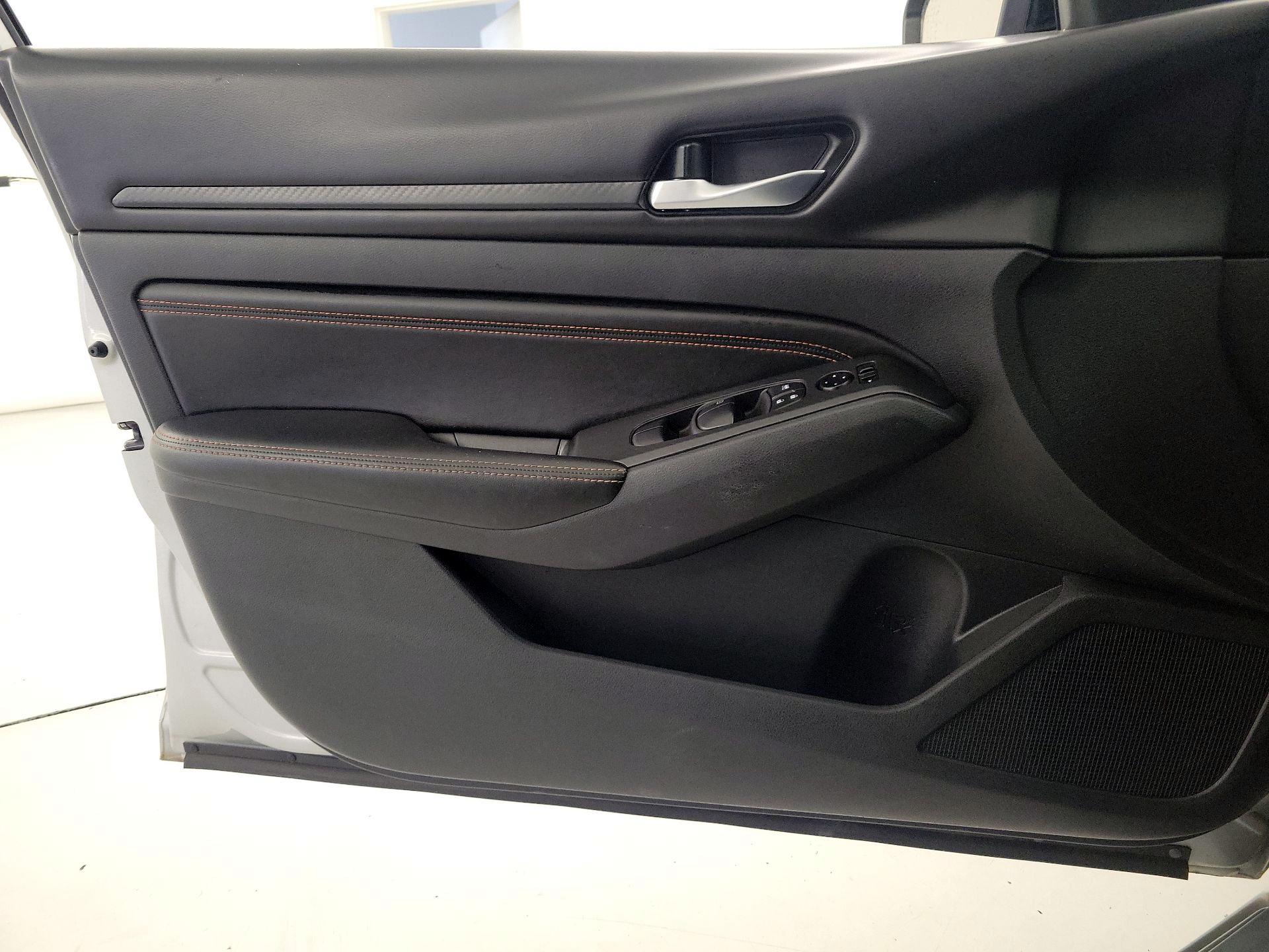 Thumbnail: 2021 Nissan Altima - 12