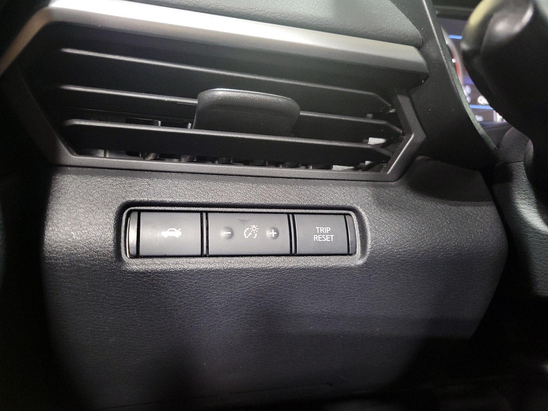 Thumbnail: 2021 Nissan Altima - 13