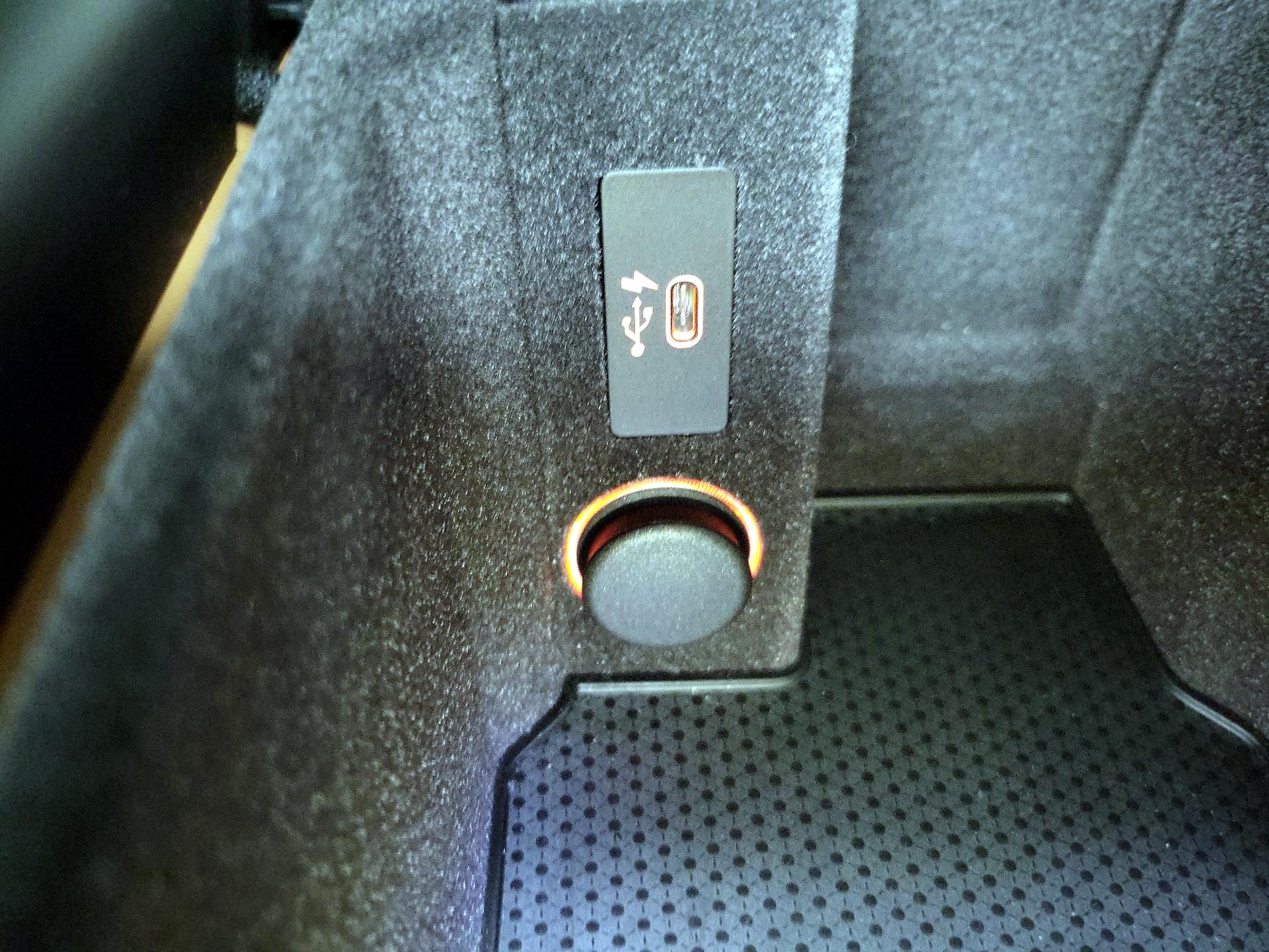 Thumbnail: 2020 BMW 8 Series - 19