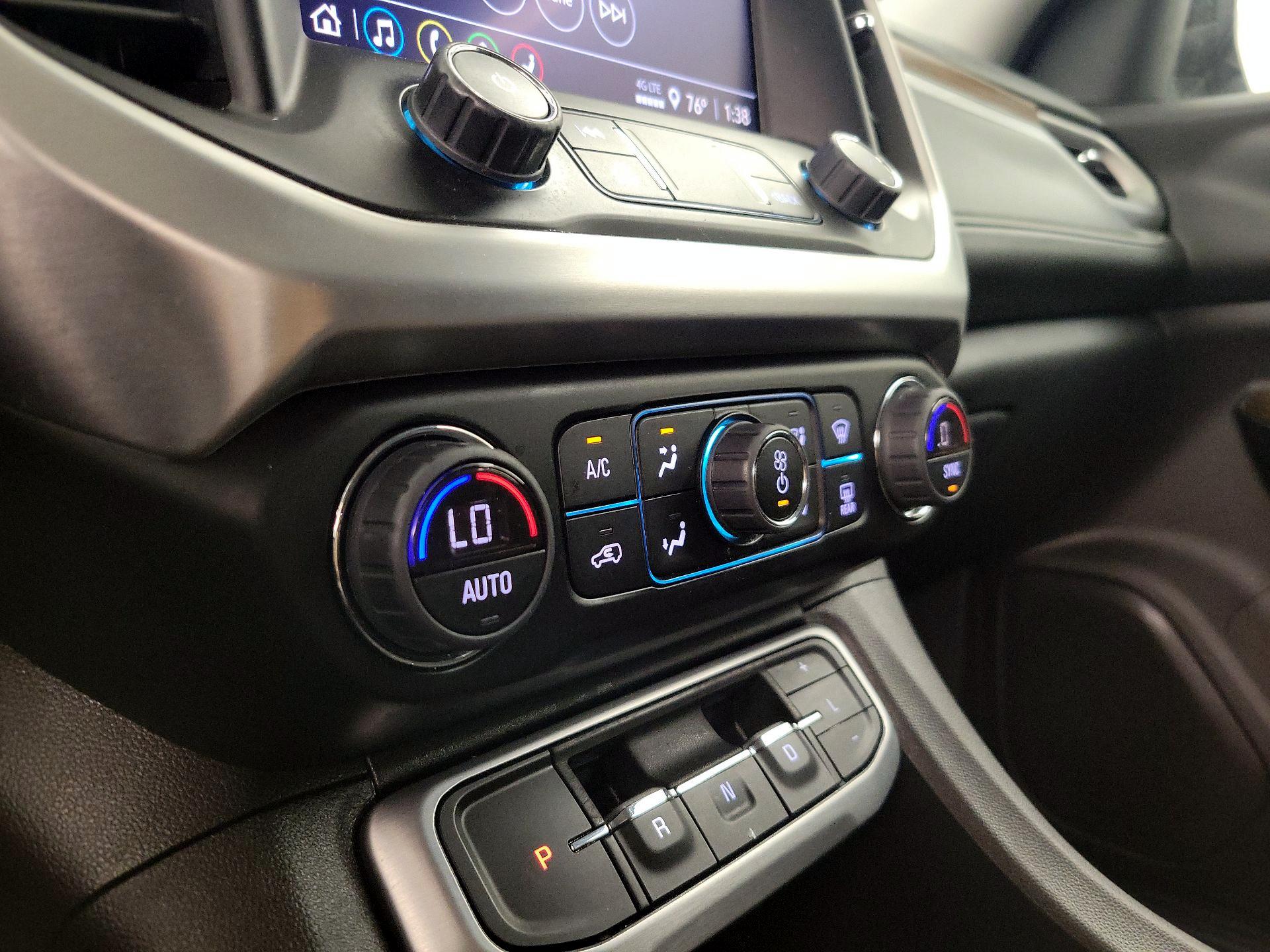 Thumbnail: 2023 GMC Acadia - 16