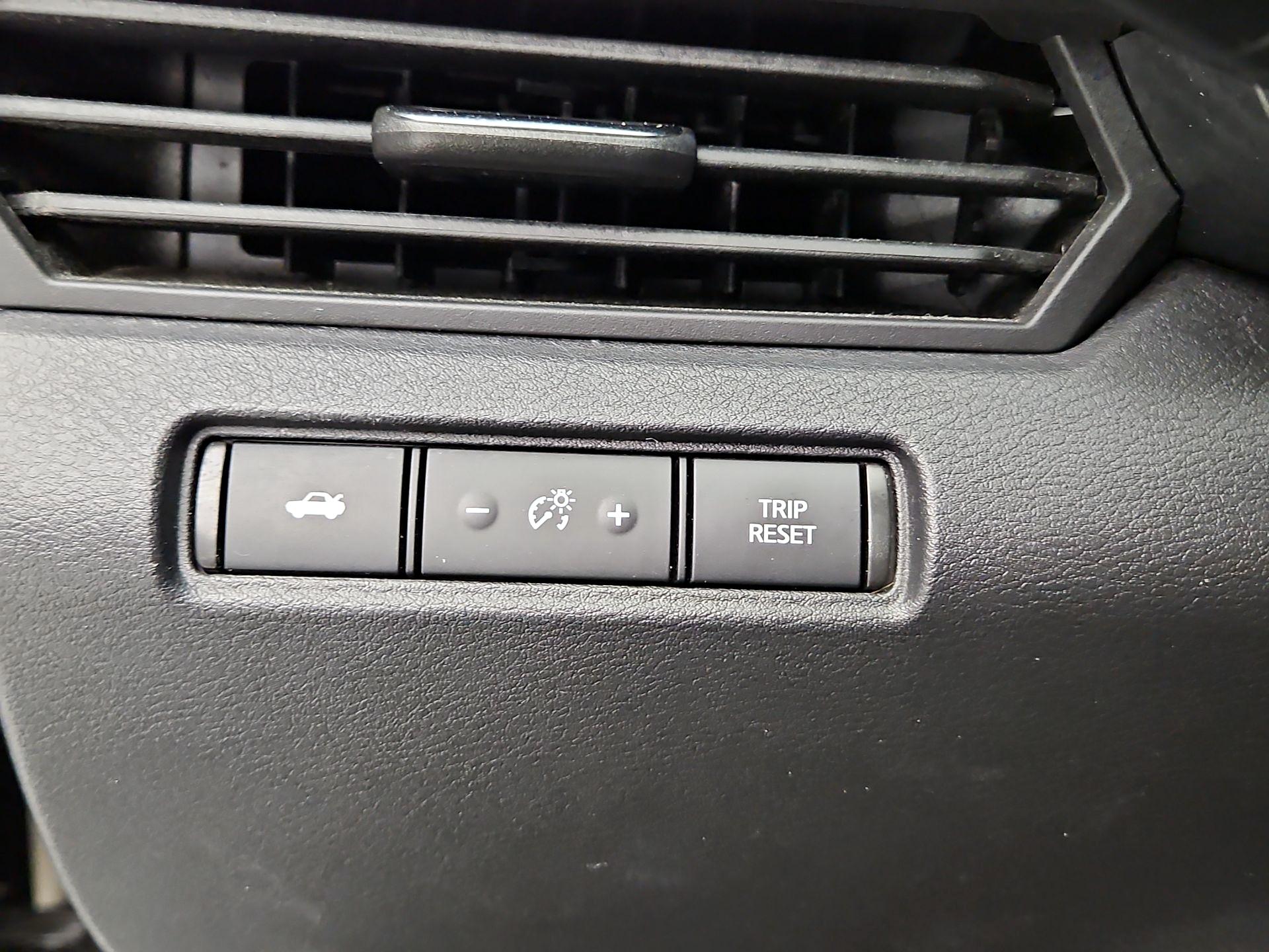 Thumbnail: 2021 Nissan Altima - 13