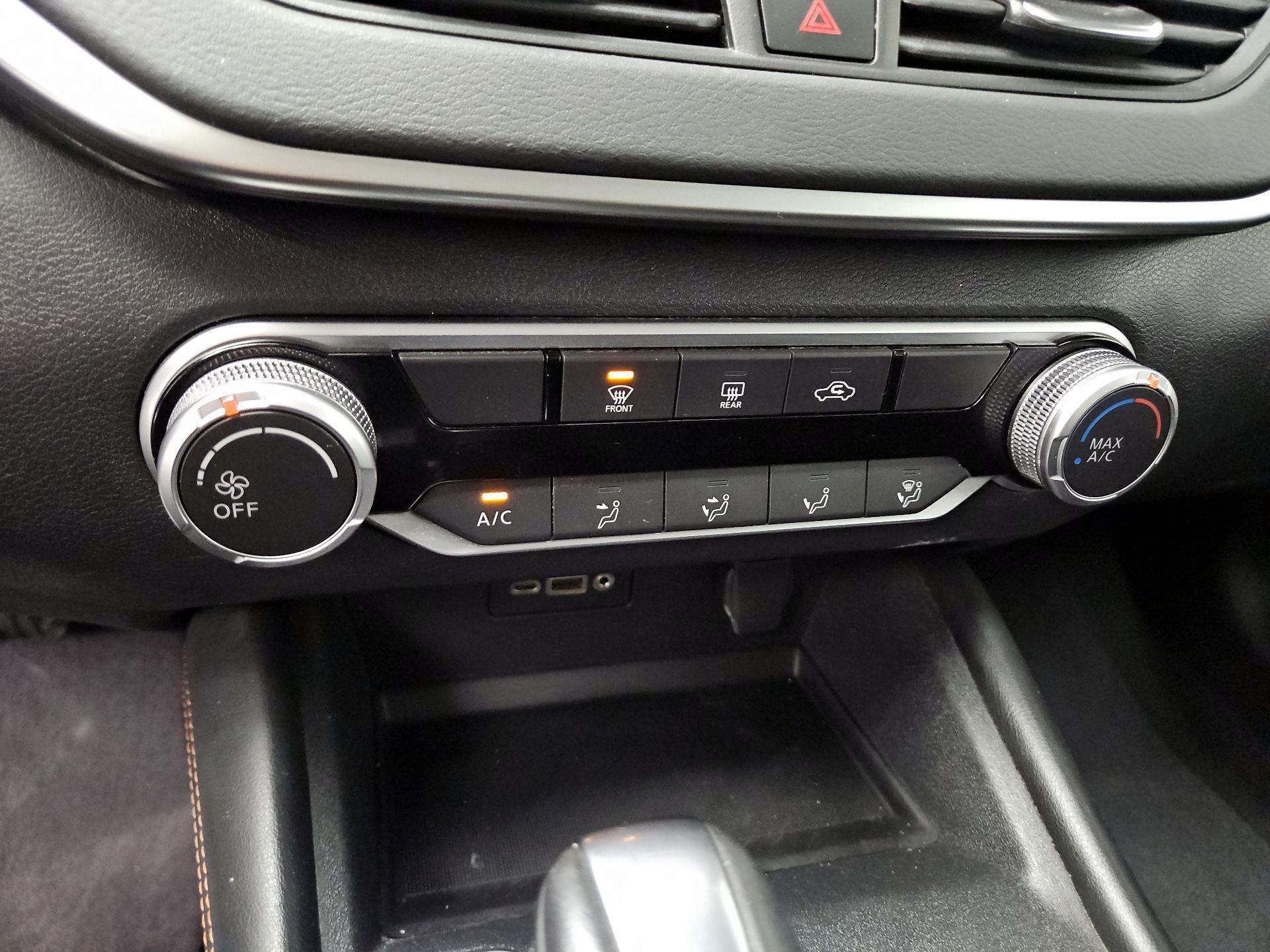 Thumbnail: 2021 Nissan Altima - 16