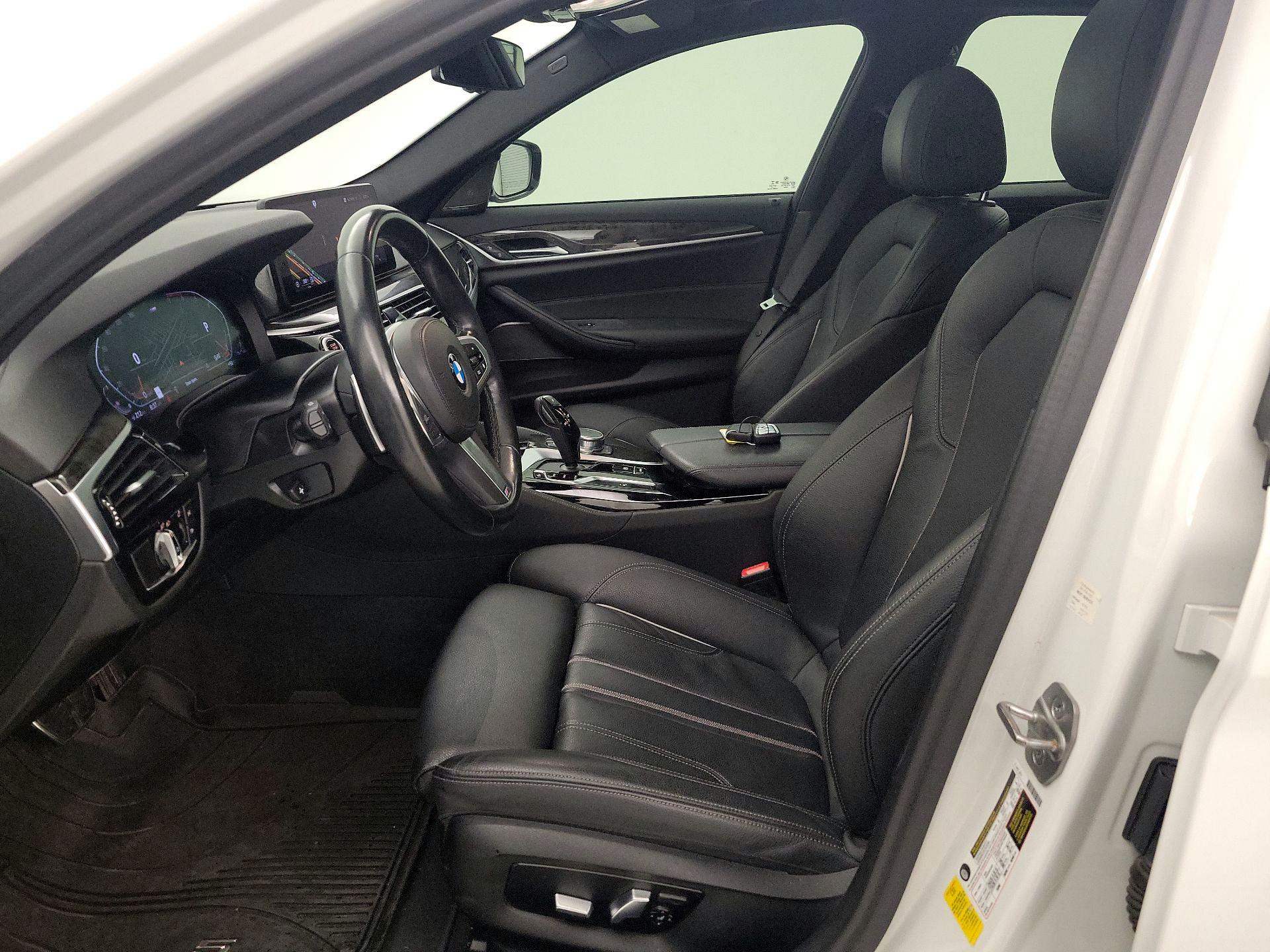 Thumbnail: 2022 BMW 5 Series - 11