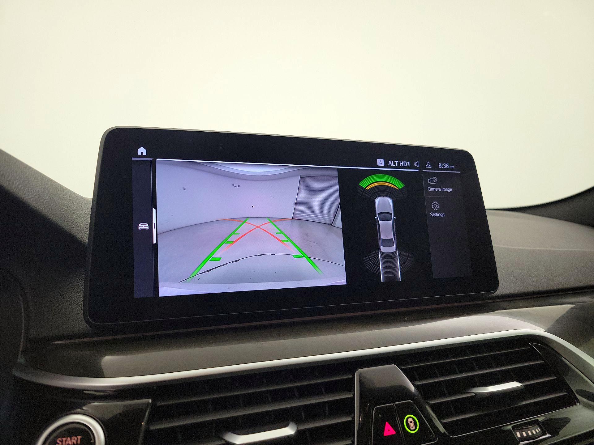 Thumbnail: 2022 BMW 5 Series - 14