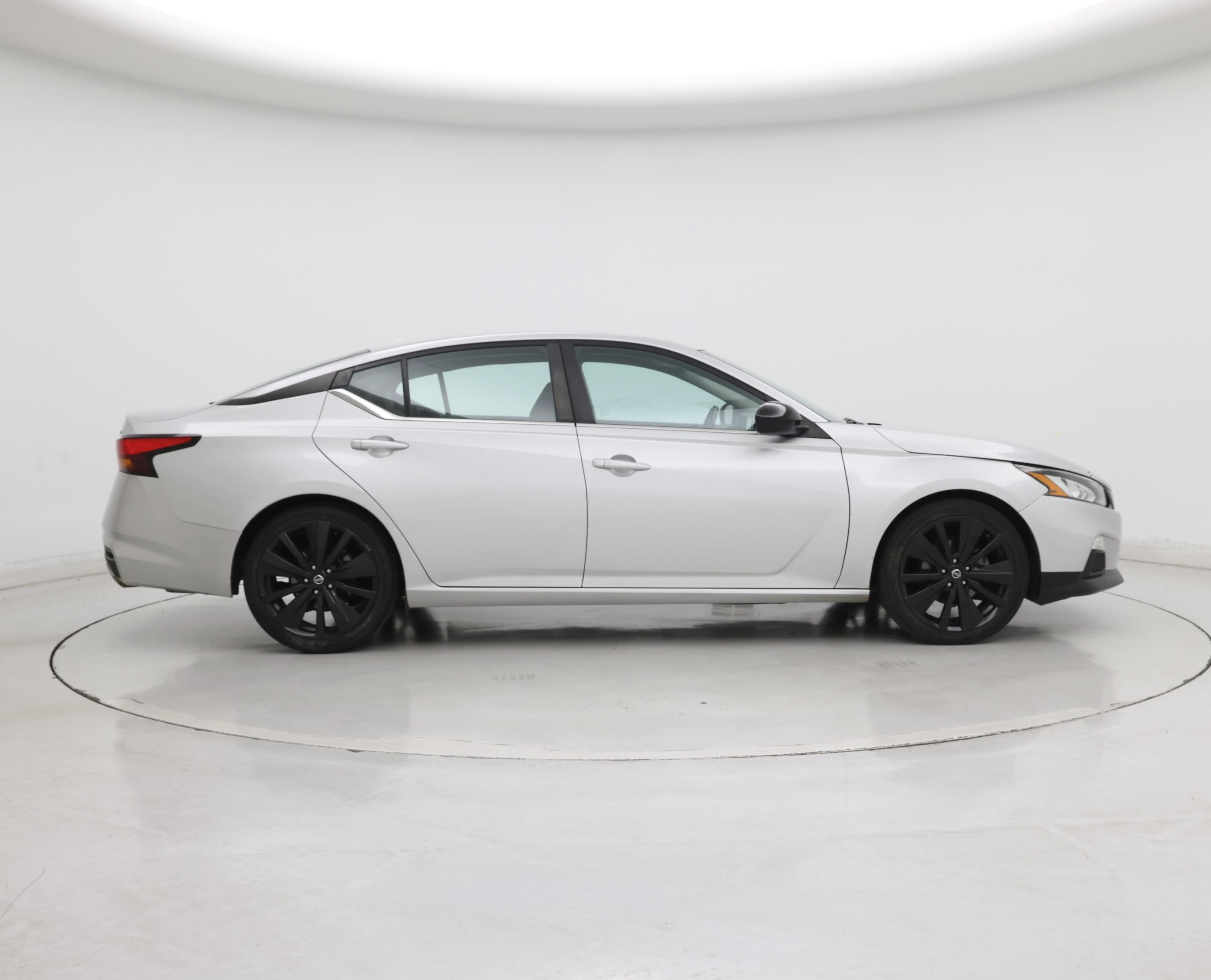 Thumbnail: 2021 Nissan Altima - 7