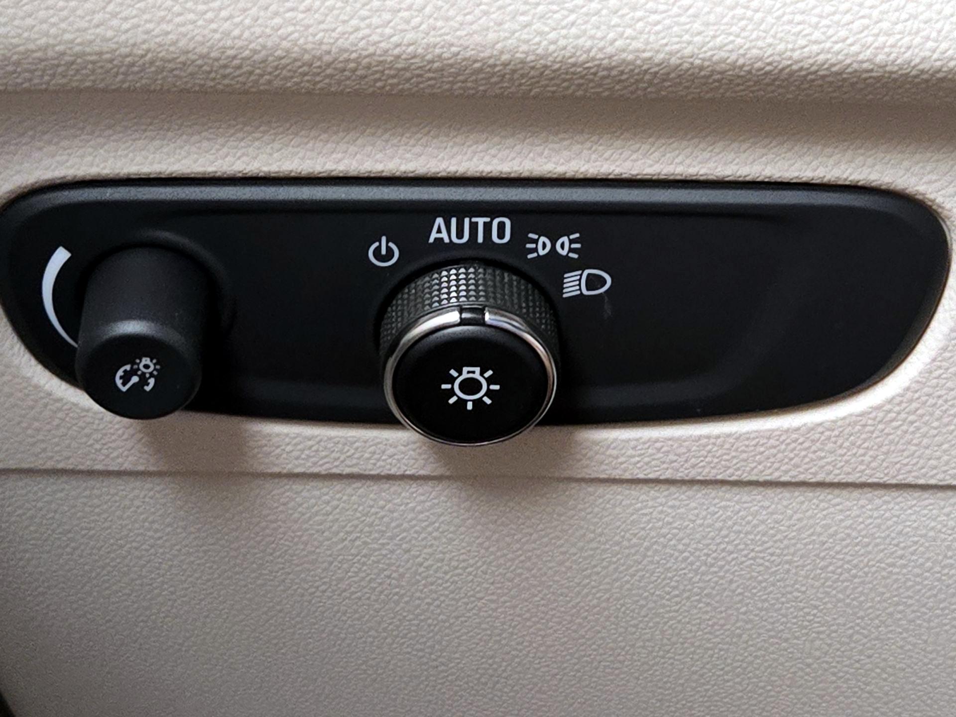 Thumbnail: 2023 Buick Envision - 13