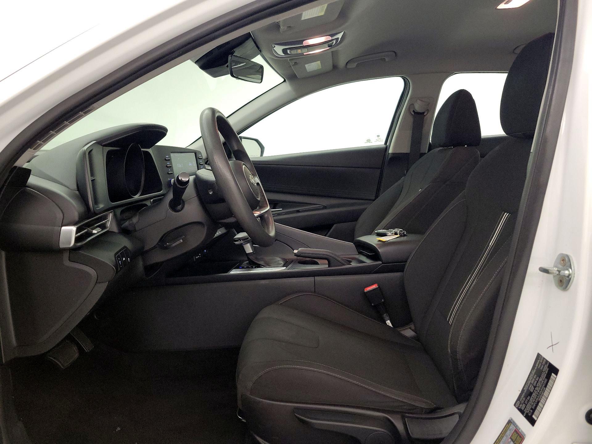 Thumbnail: 2021 Hyundai Elantra - 11