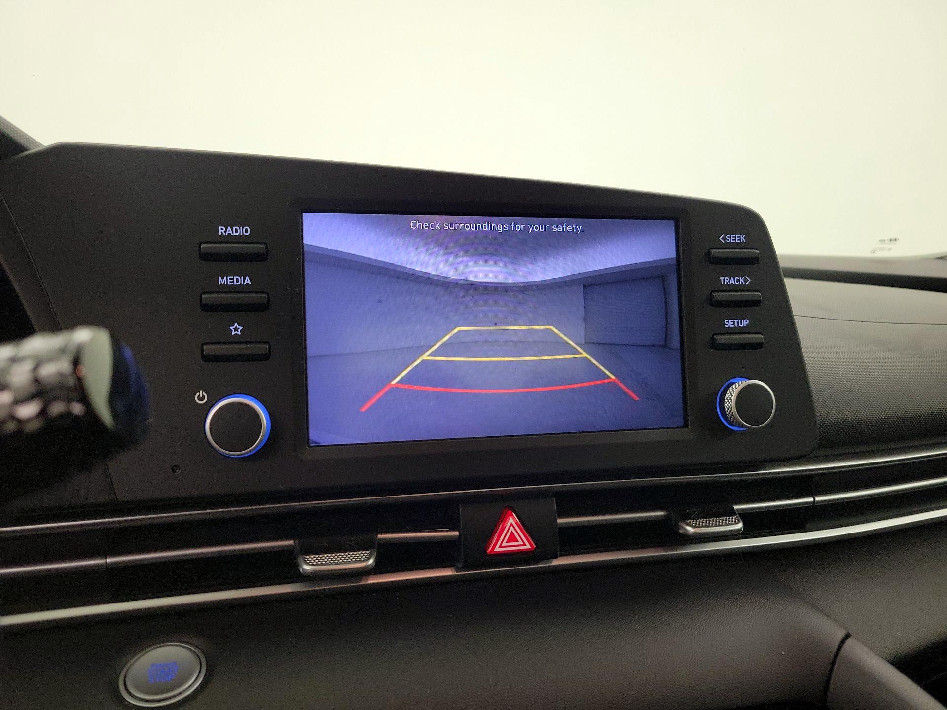 Thumbnail: 2021 Hyundai Elantra - 14