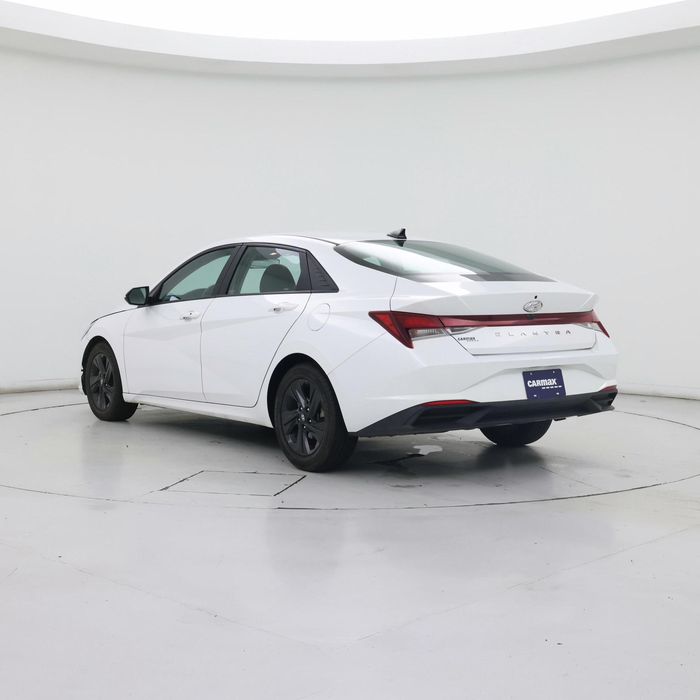 Thumbnail: 2021 Hyundai Elantra - 2