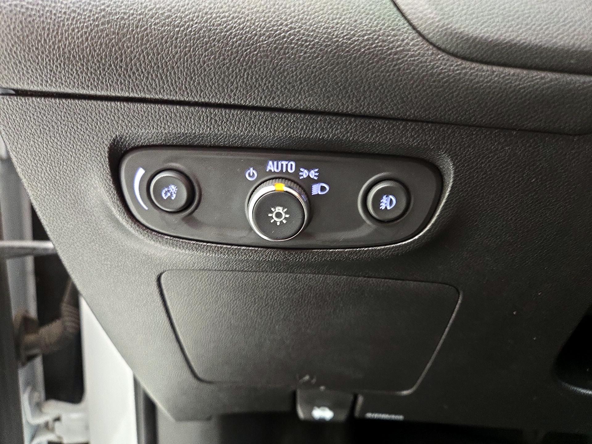 Thumbnail: 2020 Buick Encore GX - 13