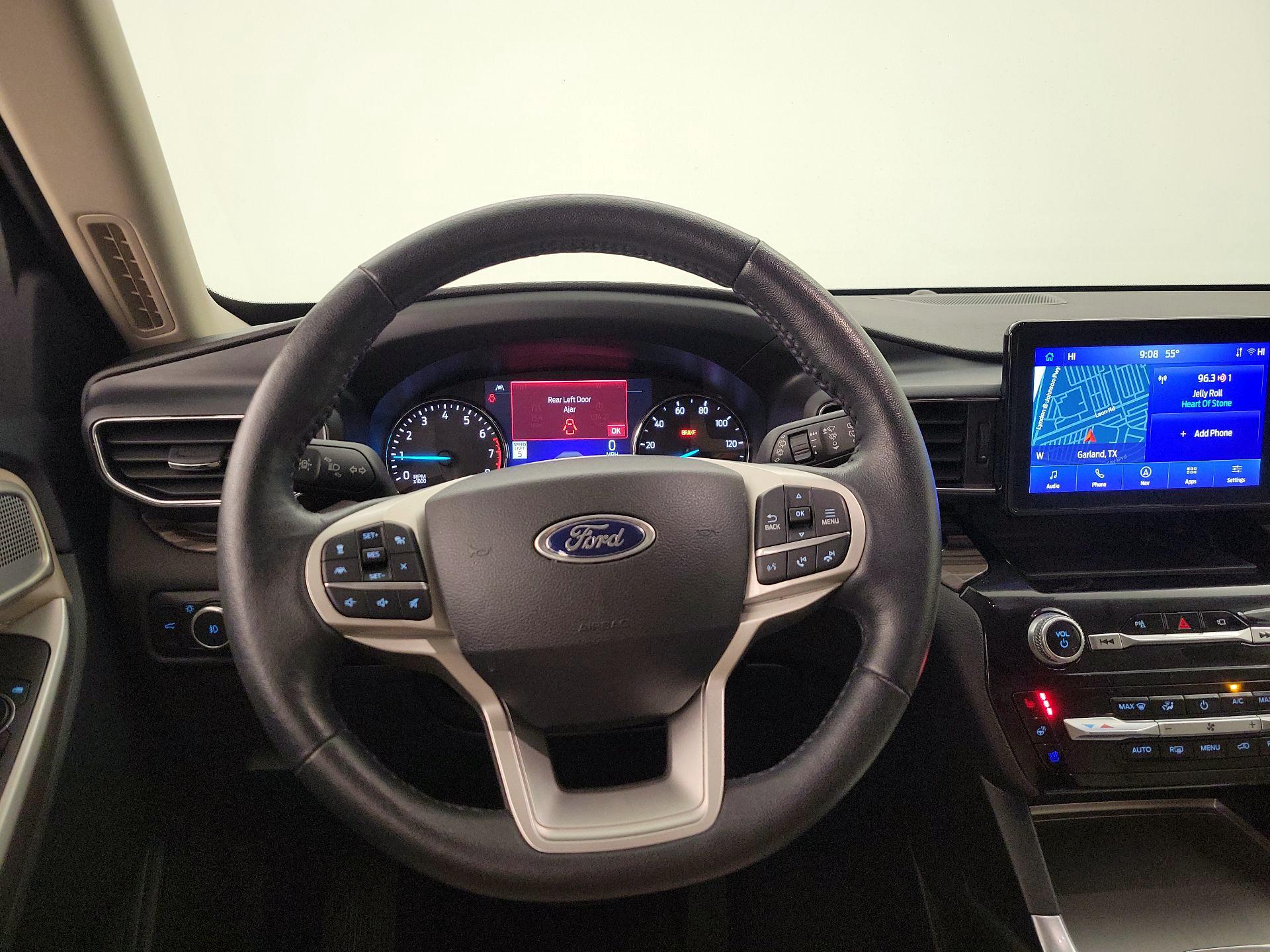 Thumbnail: 2023 Ford Explorer - 10