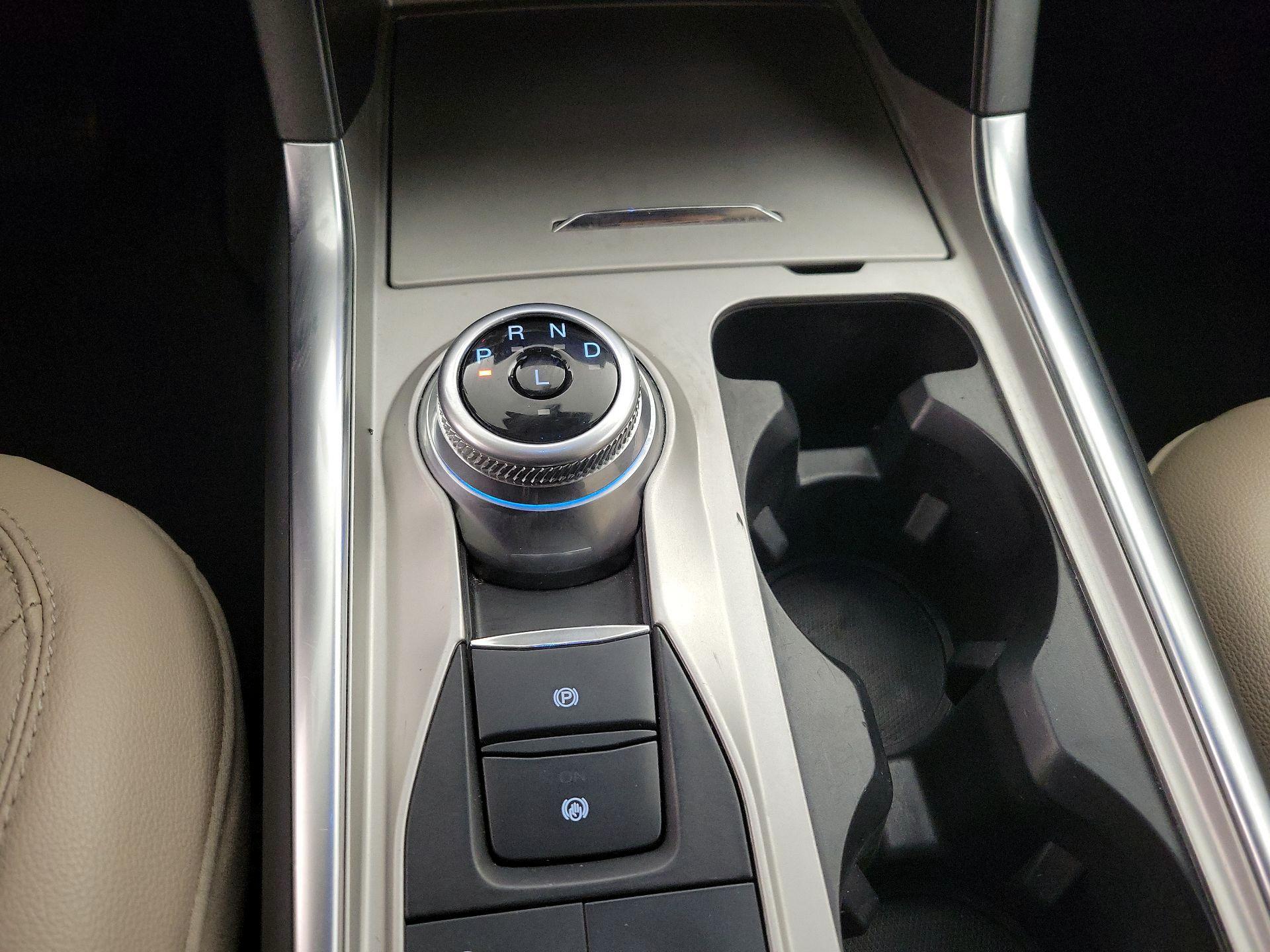 Thumbnail: 2023 Ford Explorer - 17