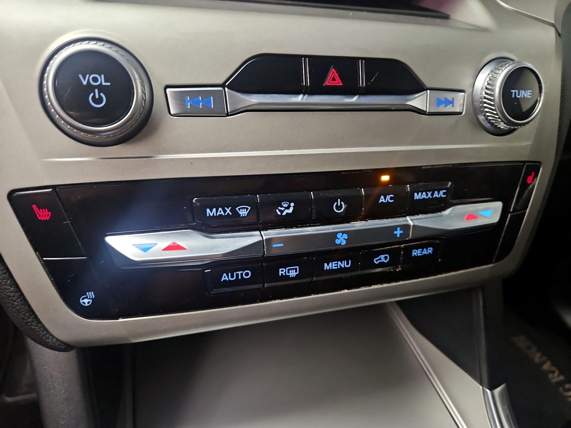 Thumbnail: 2023 Ford Explorer - 17