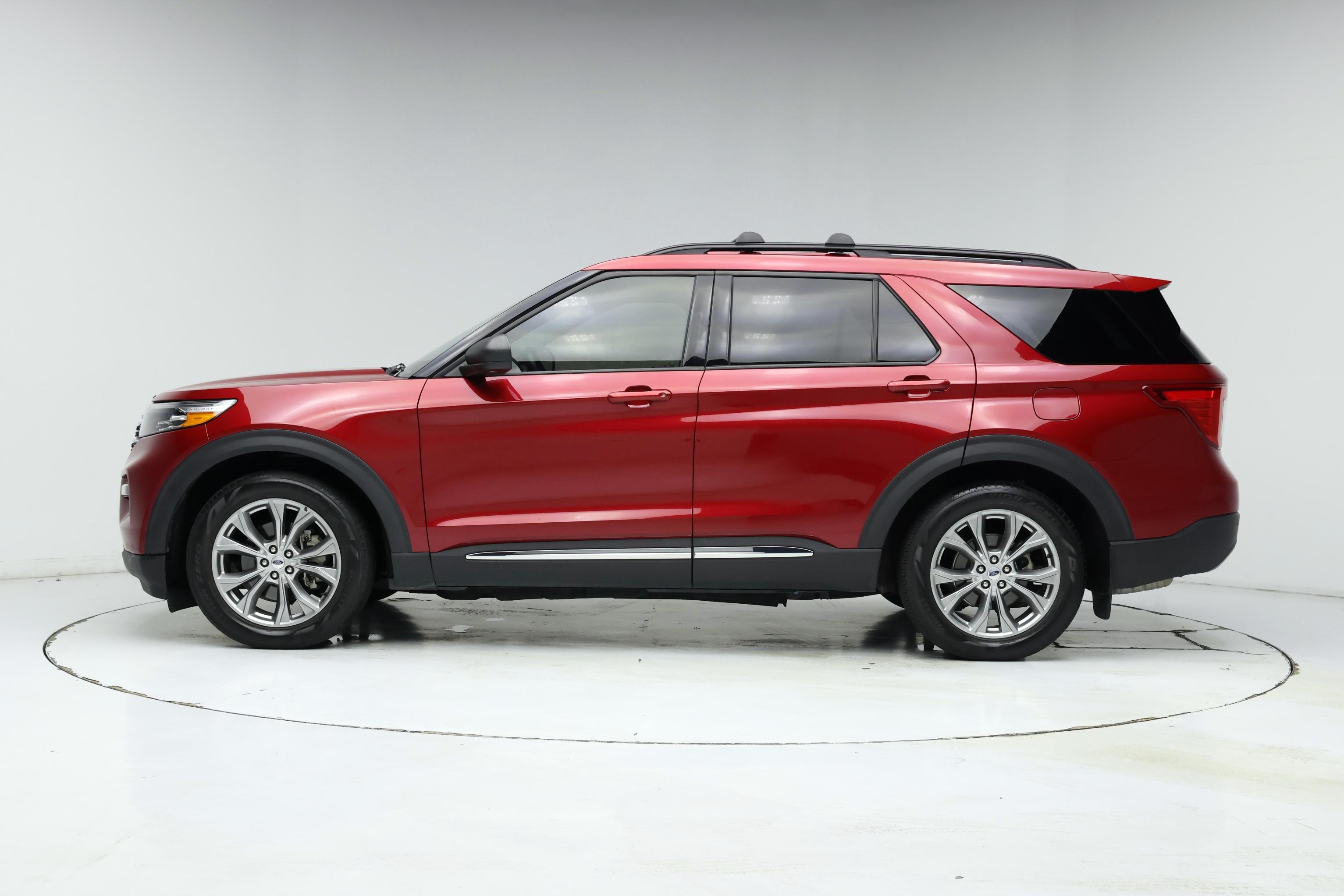 Thumbnail: 2023 Ford Explorer - 3