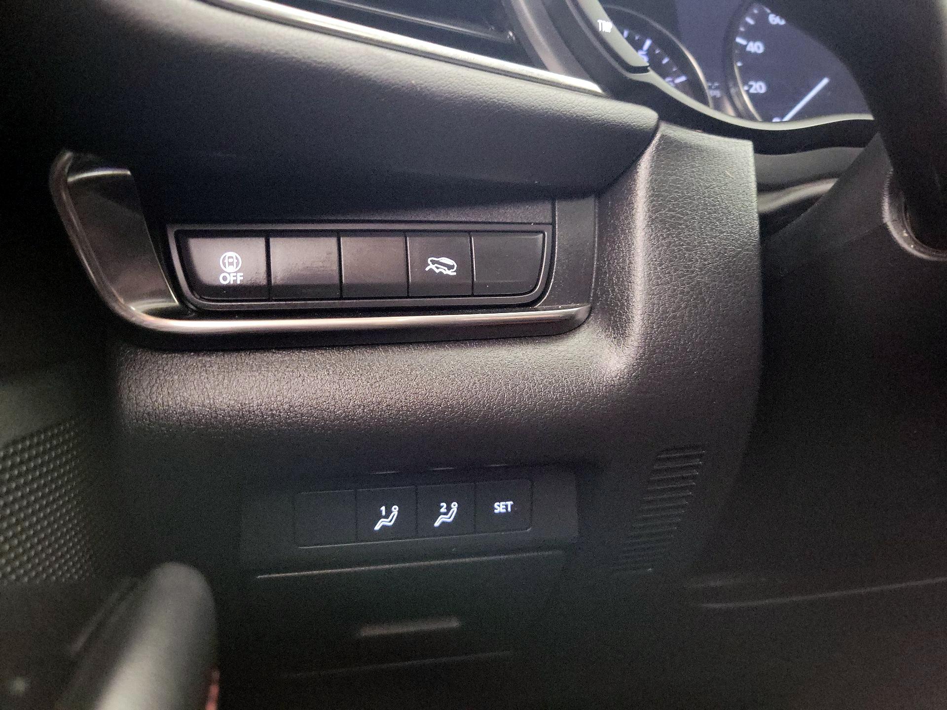 Thumbnail: 2023 Mazda CX-30 - 13