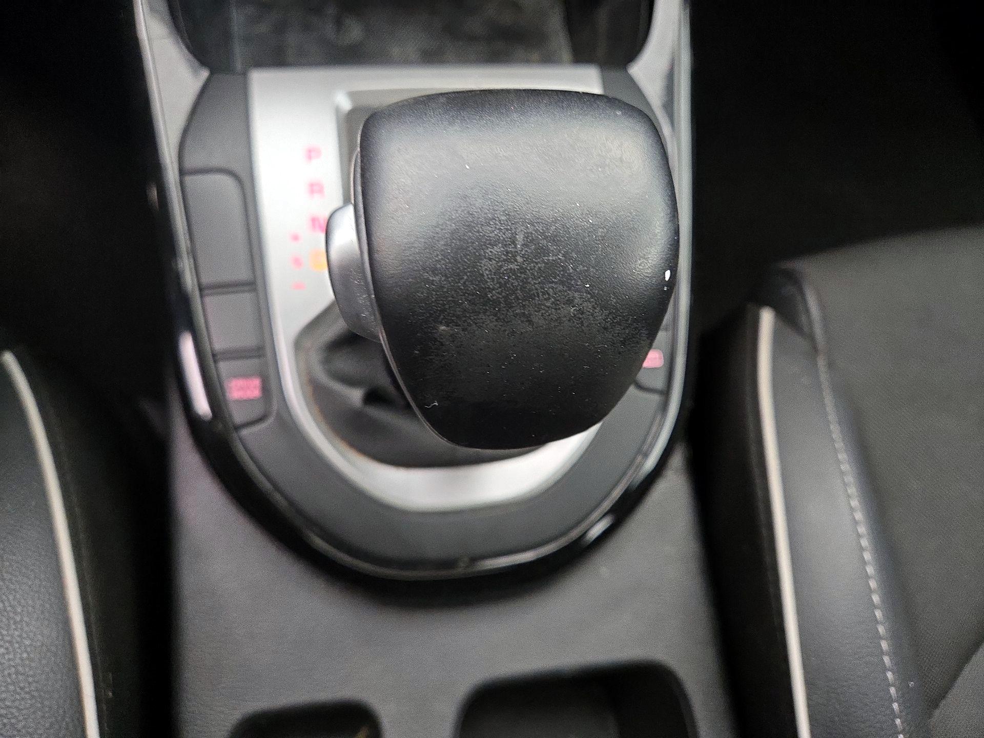 Thumbnail: 2022 Kia Forte - 18