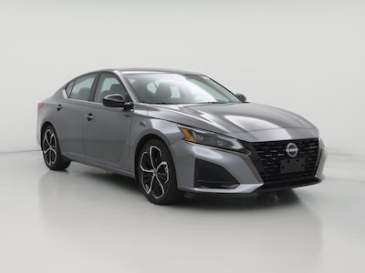 Gray 2023 Nissan Altima SR