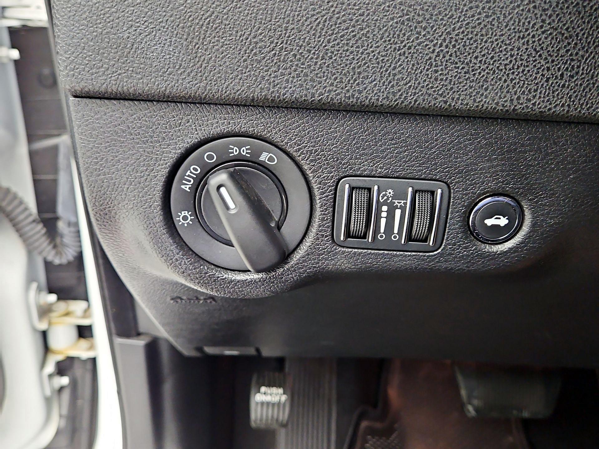 Thumbnail: 2022 Dodge Charger - 13