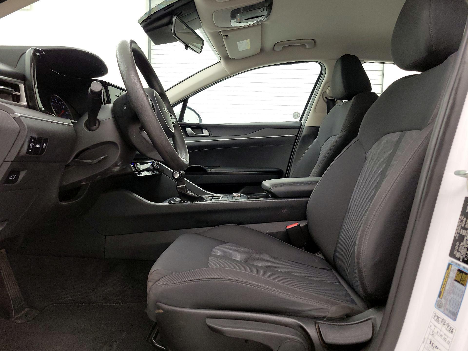 Thumbnail: 2022 Kia K5 - 11