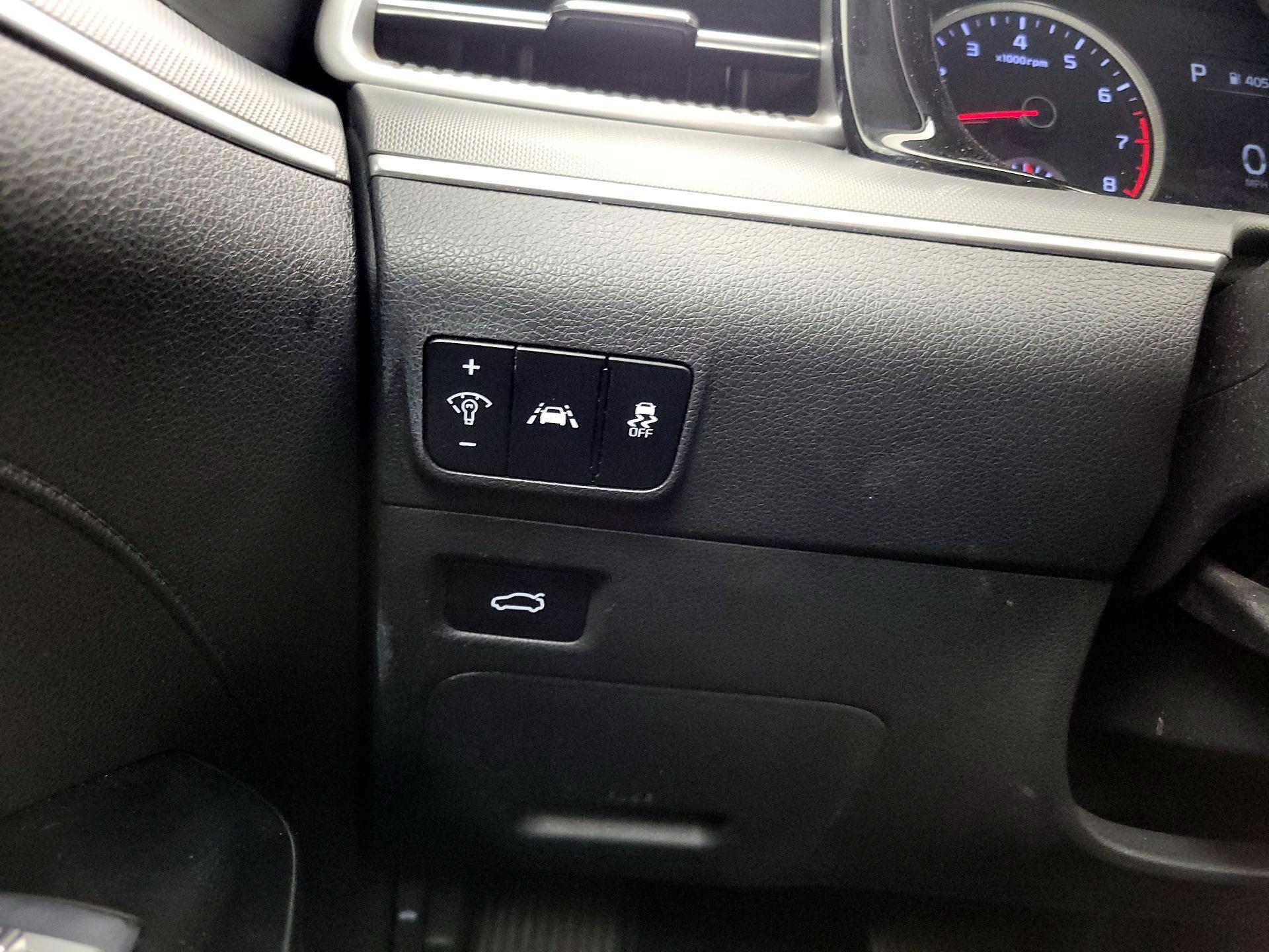 Thumbnail: 2022 Kia K5 - 13