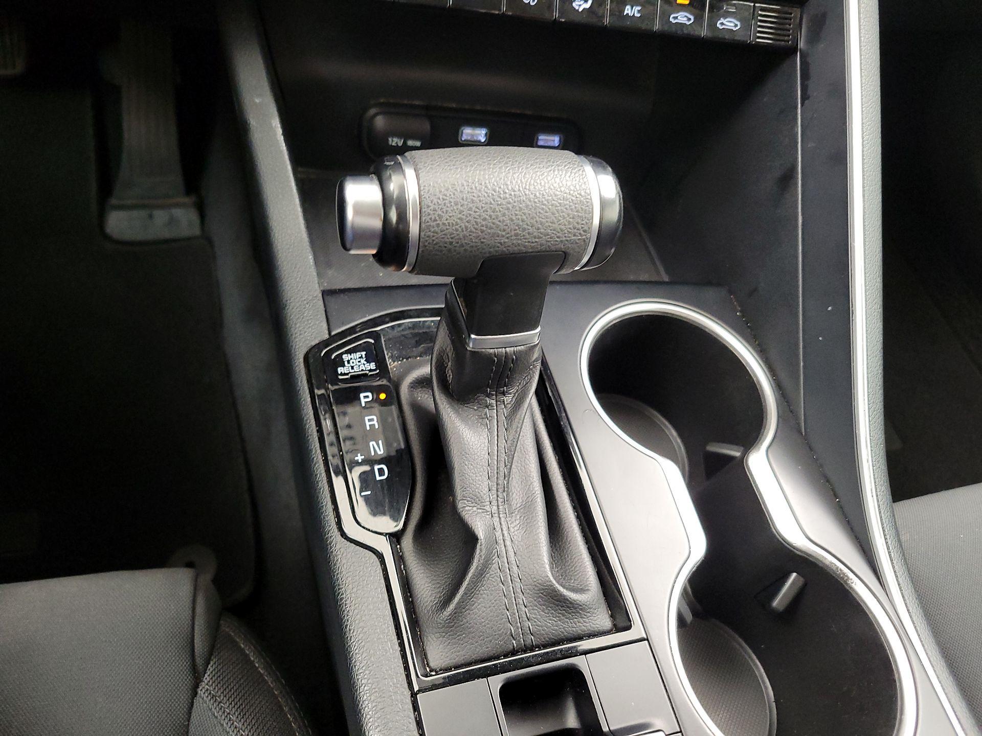 Thumbnail: 2022 Kia K5 - 17