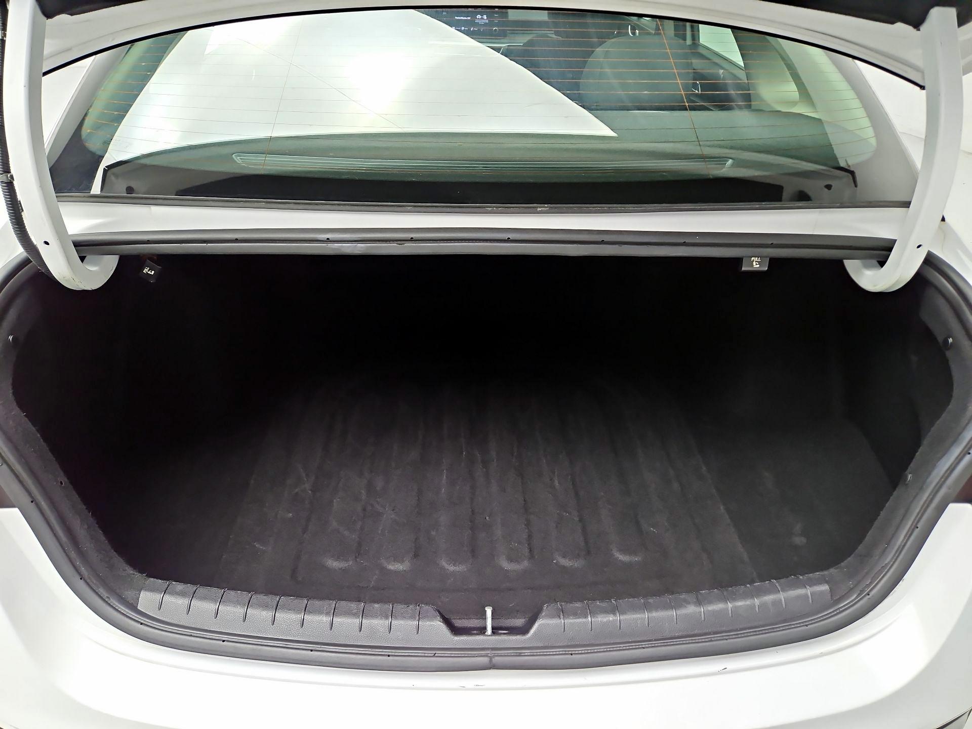 Thumbnail: 2022 Kia K5 - 20