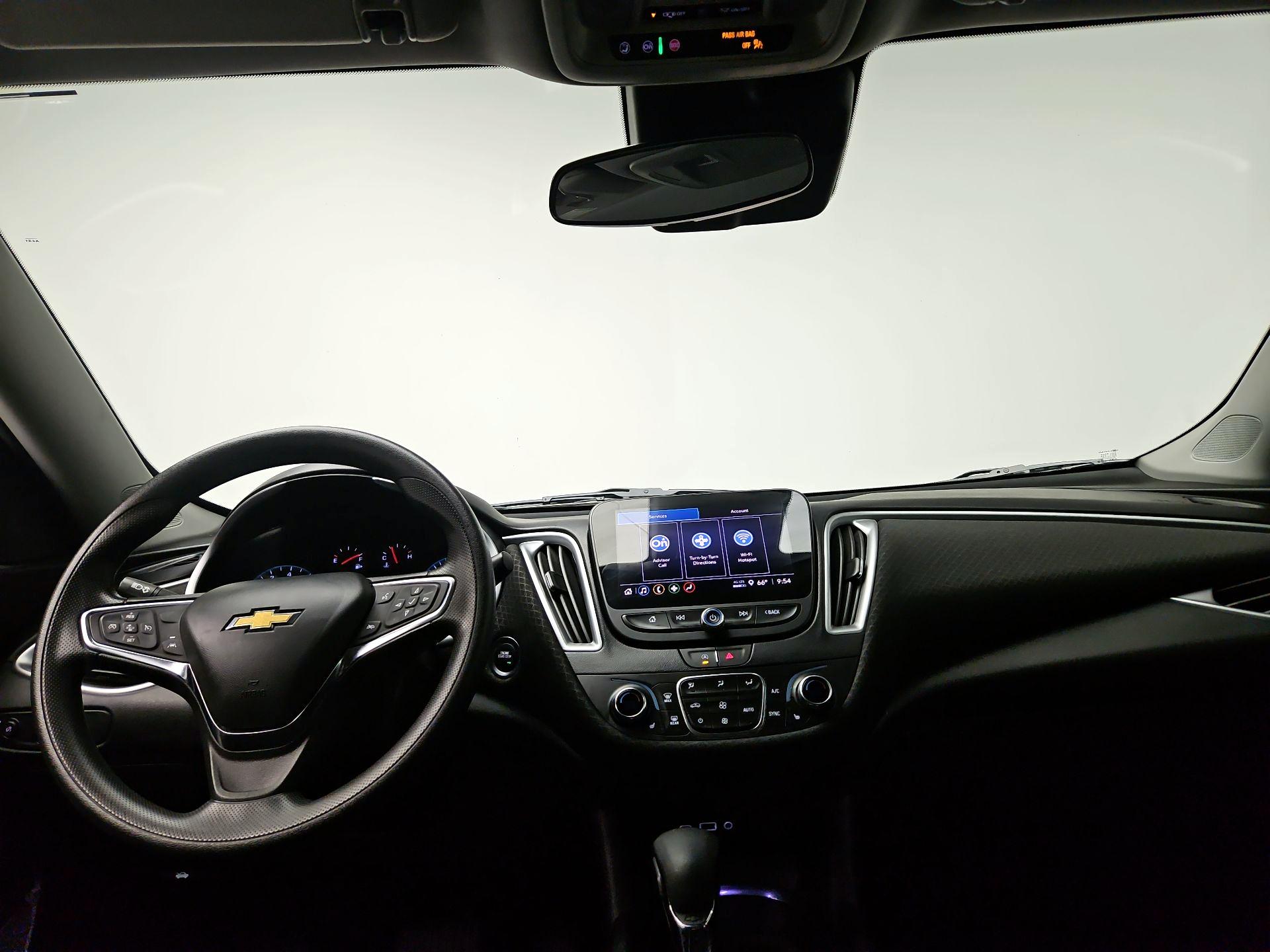 Thumbnail: 2023 Chevrolet Malibu - 9