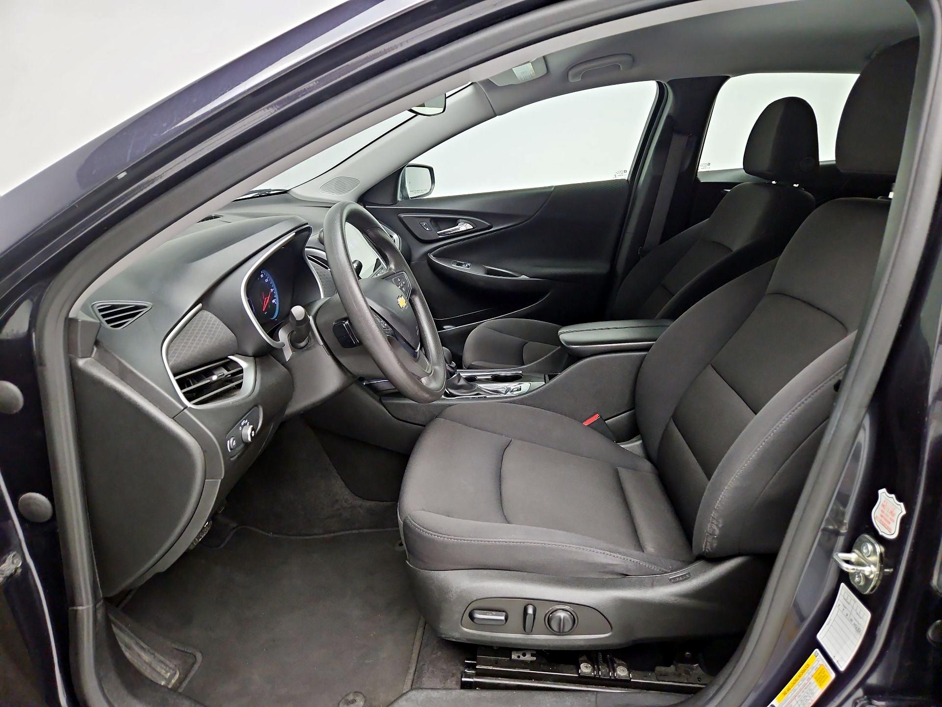 Thumbnail: 2023 Chevrolet Malibu - 11