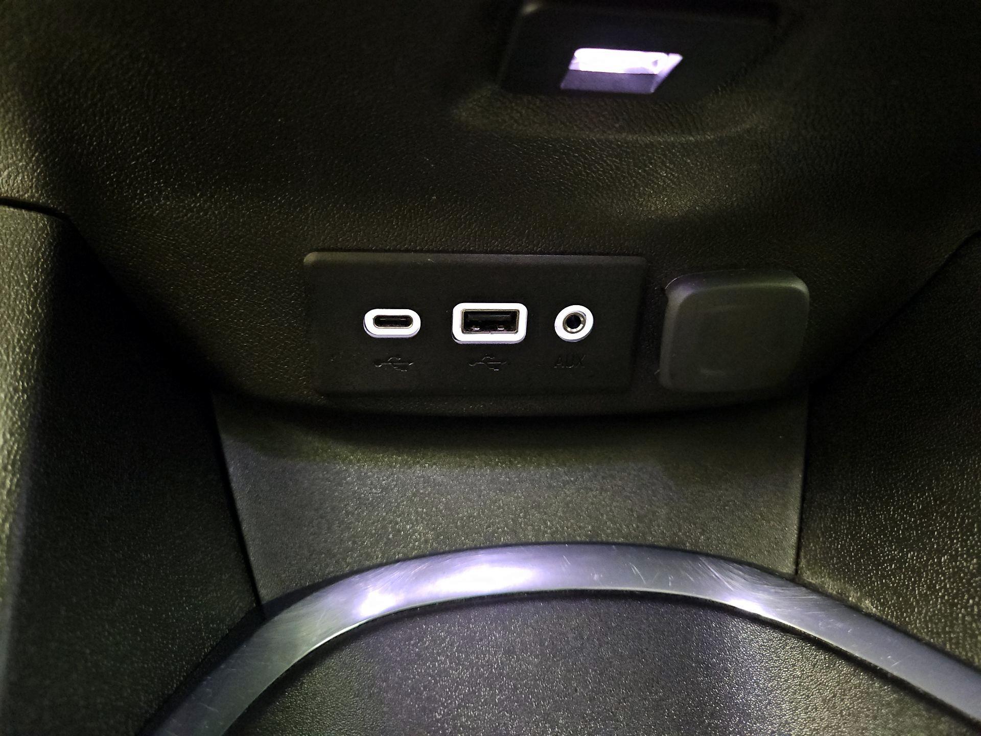 Thumbnail: 2023 Chevrolet Malibu - 18