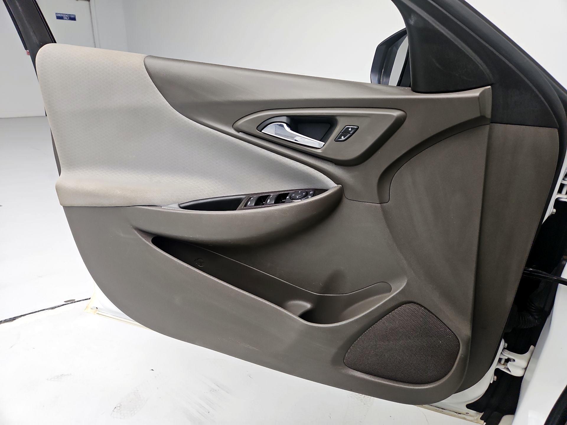 Thumbnail: 2022 Chevrolet Malibu - 12