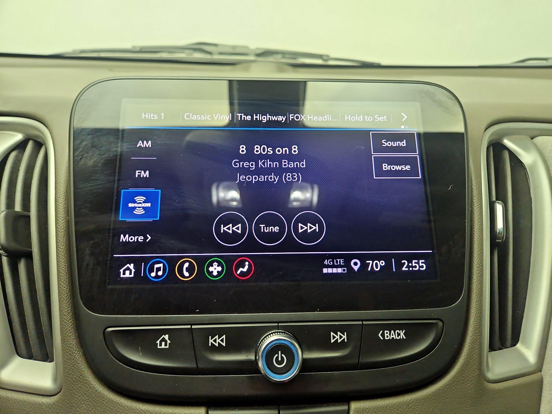 Thumbnail: 2022 Chevrolet Malibu - 14