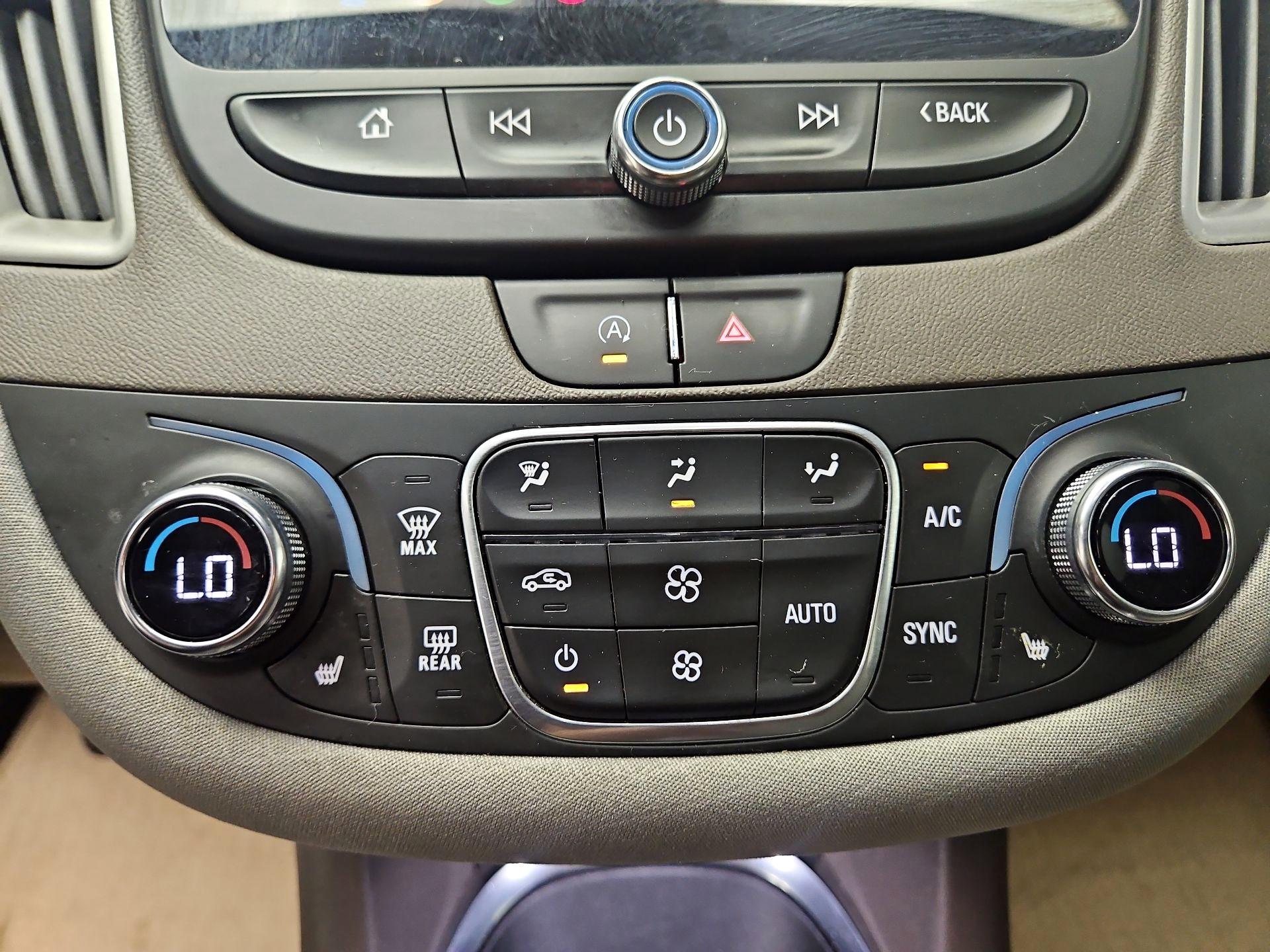 Thumbnail: 2022 Chevrolet Malibu - 15