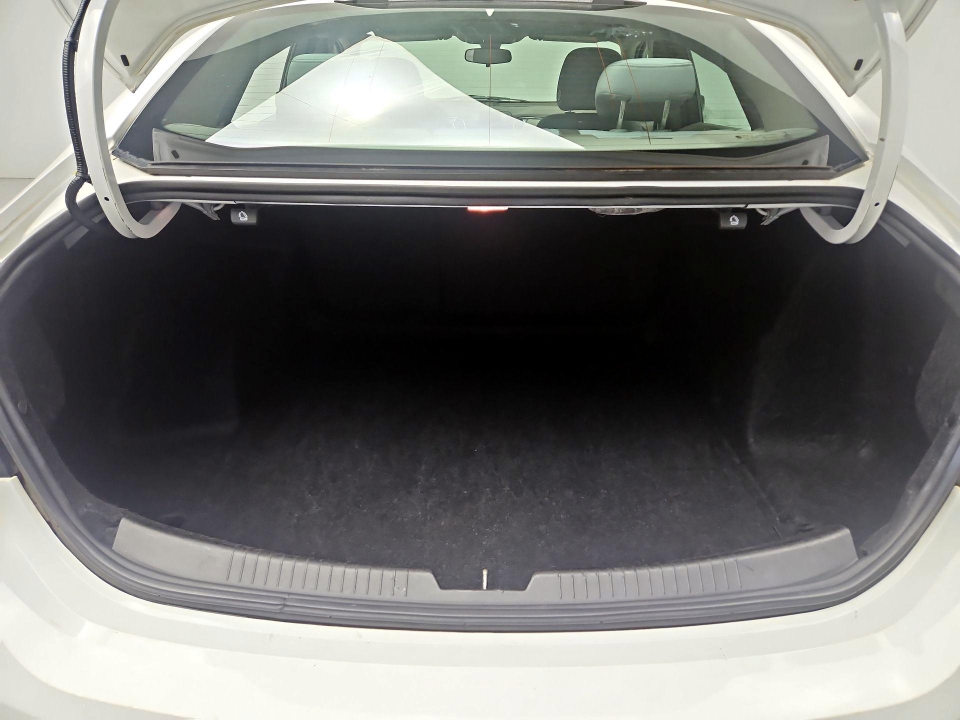 Thumbnail: 2022 Chevrolet Malibu - 19