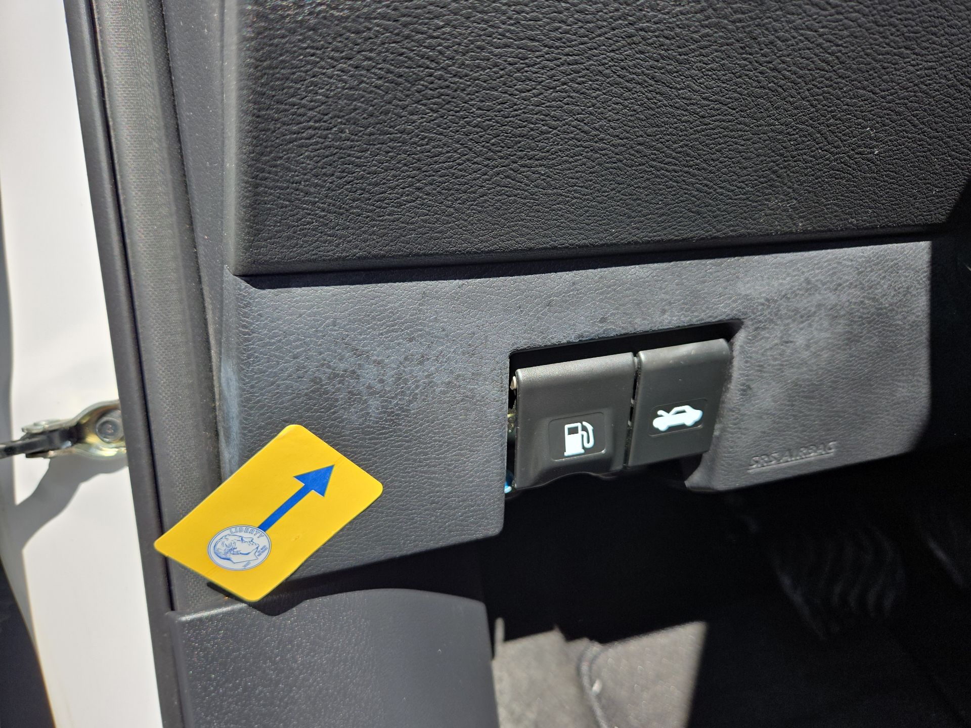 Thumbnail: 2021 Nissan Kicks - 10