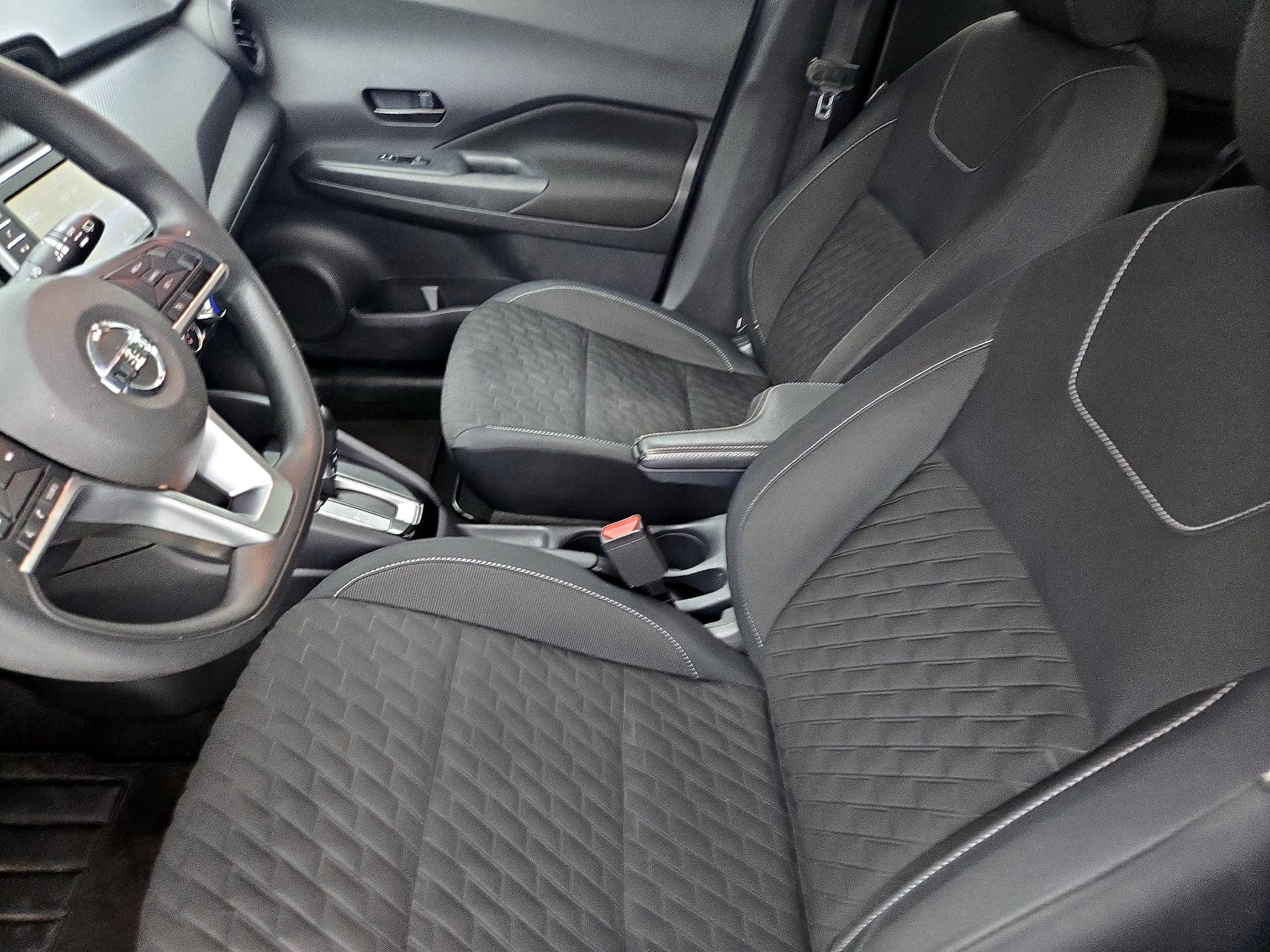 Thumbnail: 2021 Nissan Kicks - 11