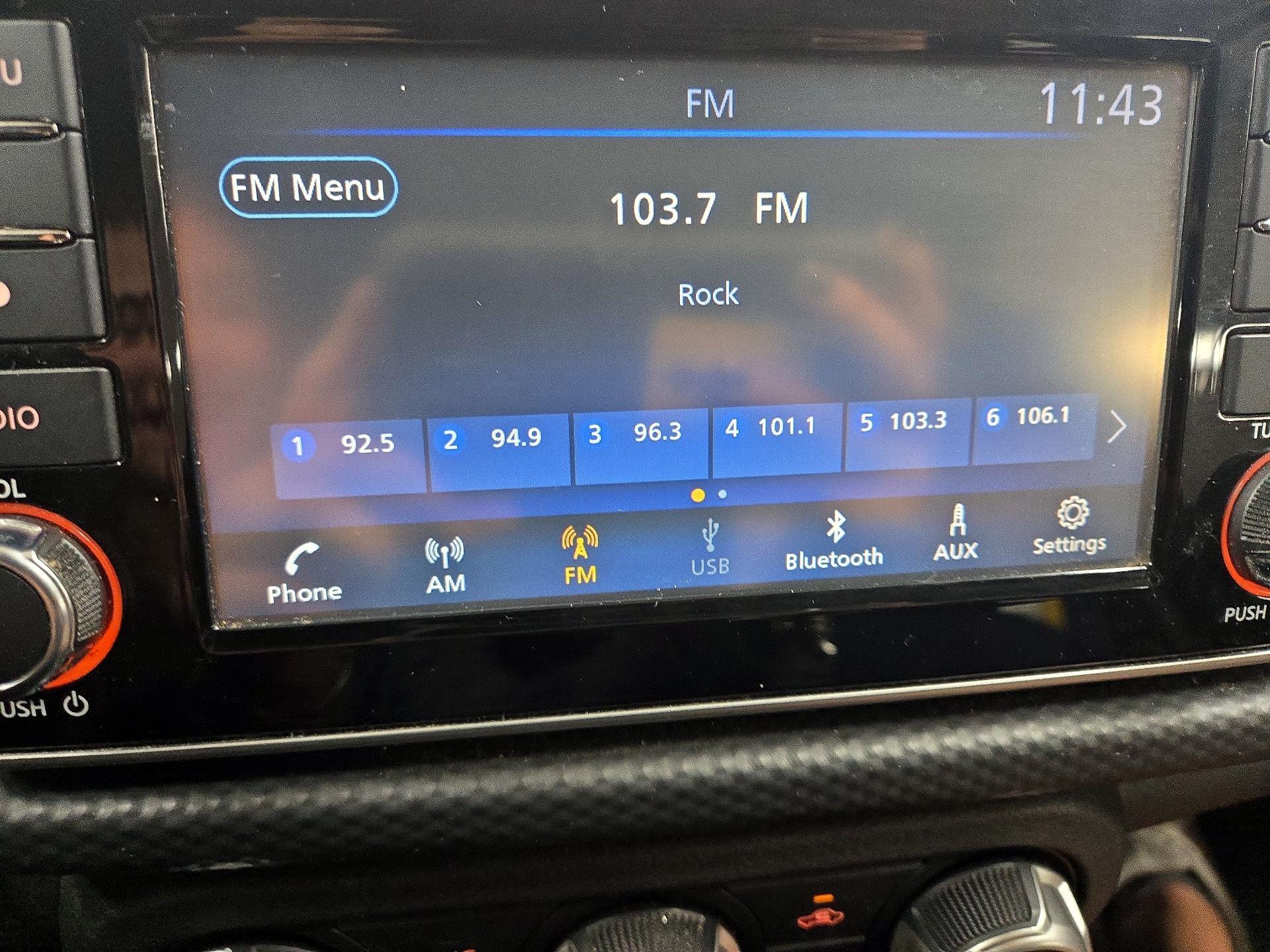 Thumbnail: 2021 Nissan Kicks - 15