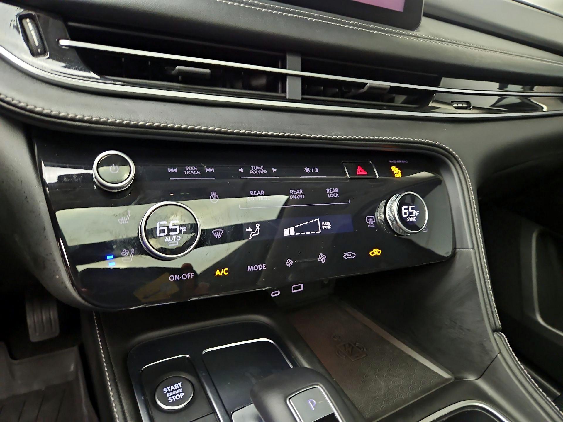 Thumbnail: 2023 INFINITI QX60 - 17